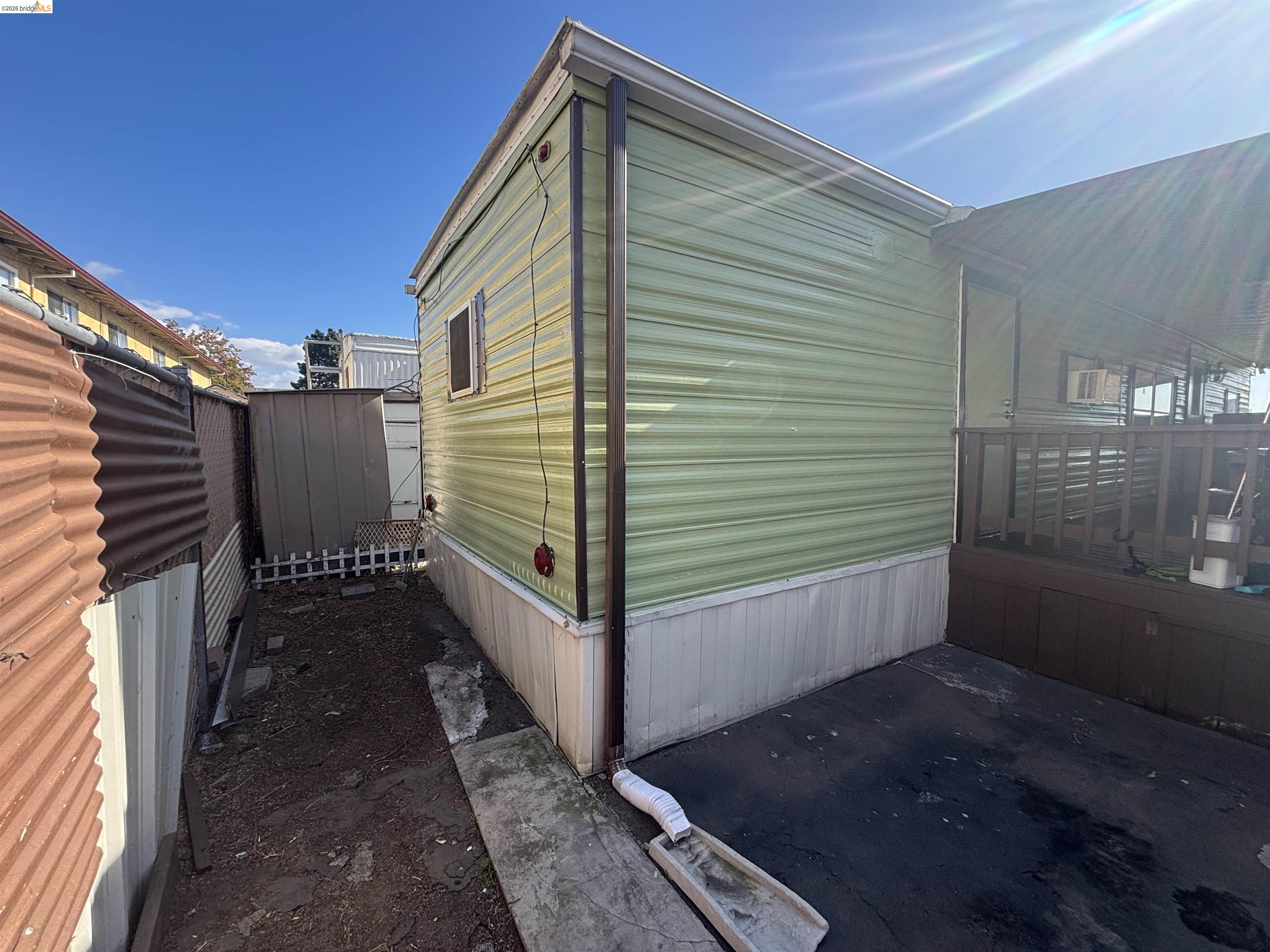 Detail Gallery Image 5 of 10 For 1550 162nd Ave. #69,  San Leandro,  CA 94578 - 2 Beds | 1 Baths