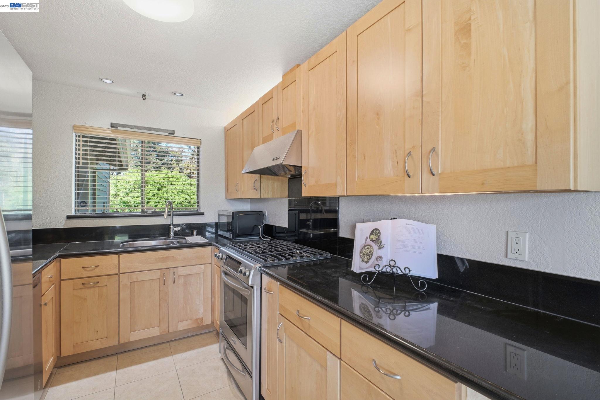 Photo #10: 41128580 Listing: Photo #10