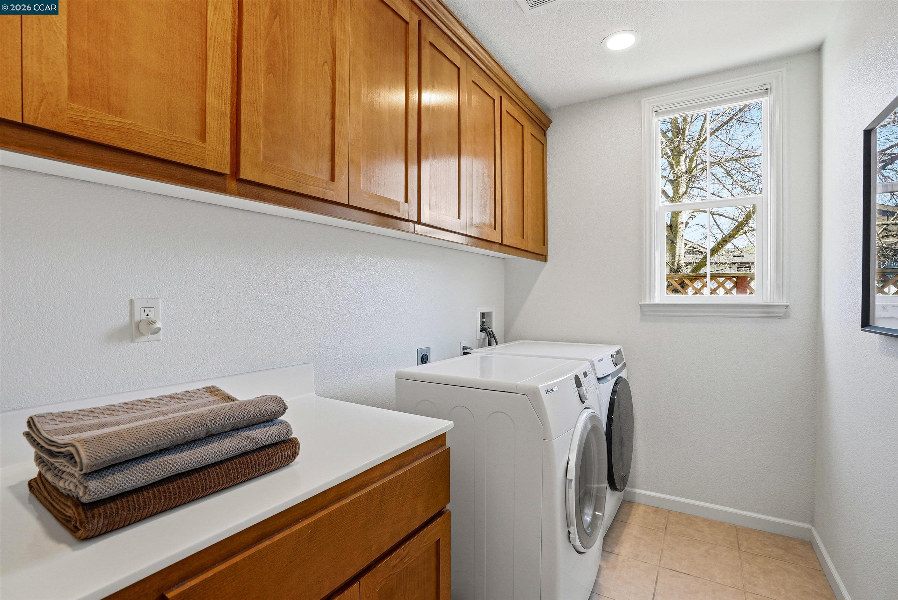 Detail Gallery Image 30 of 52 For 6560 Deerfield Dr, Vallejo,  CA 94591 - 3 Beds | 3 Baths