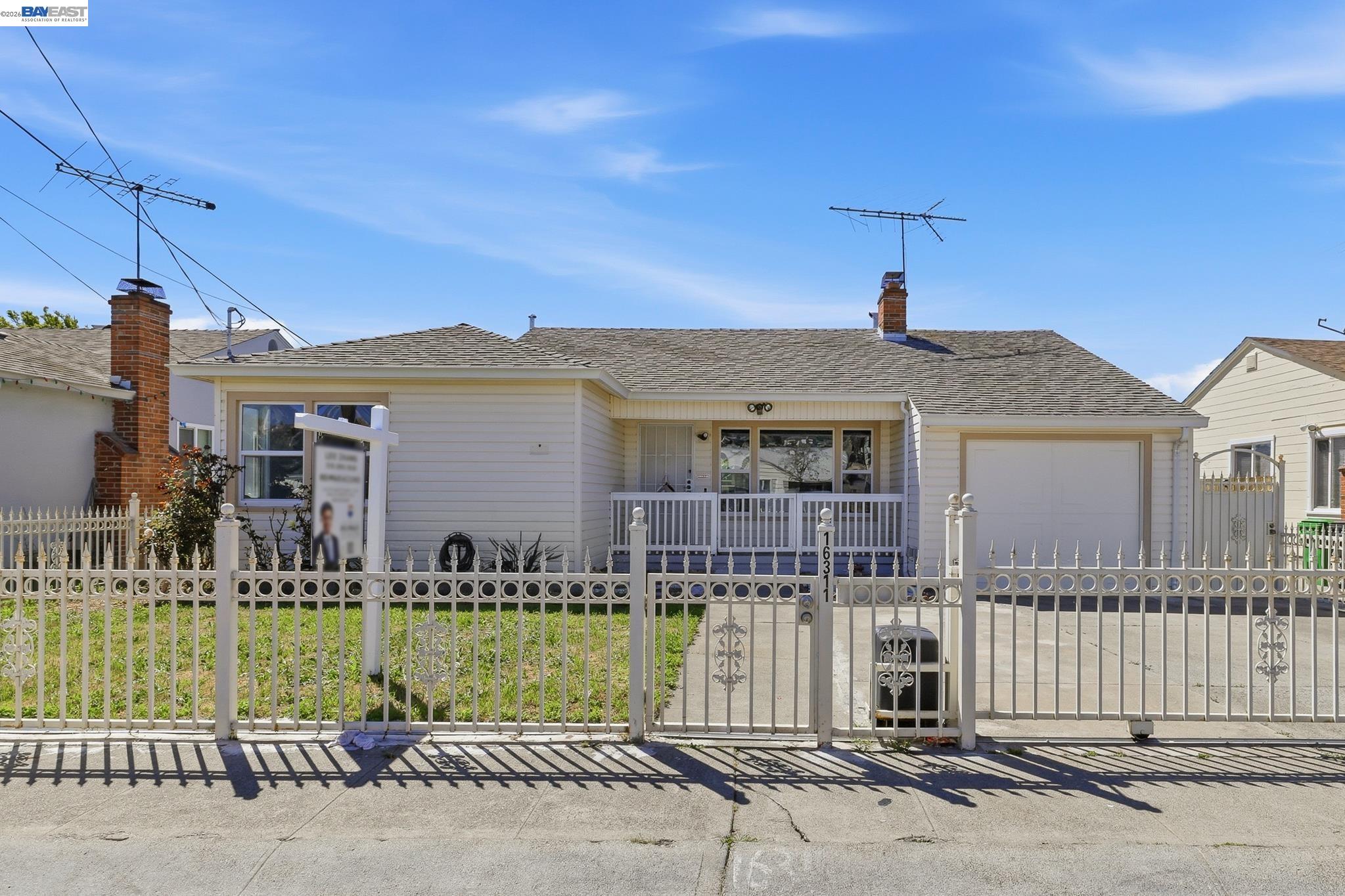 Front Image Thumbnail for BE41128582