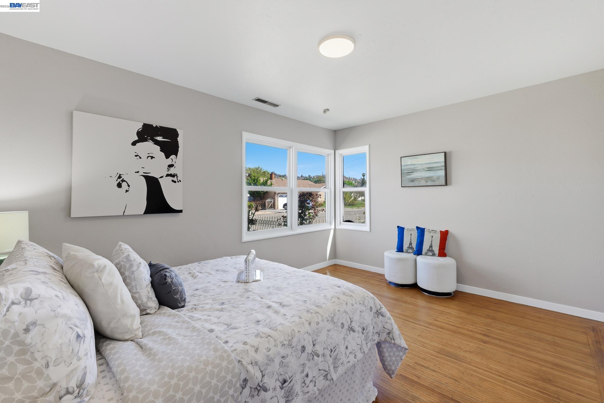 Detail Gallery Image 16 of 44 For 16311 Ria Dr, –,  CA 94578 - 3 Beds | 2 Baths