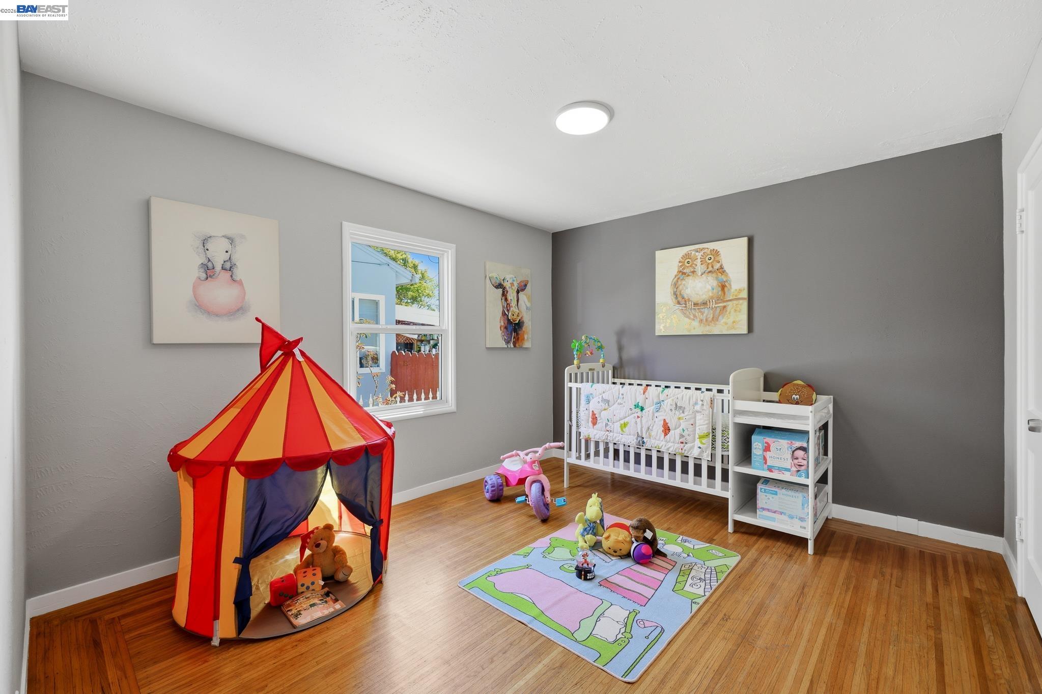 Detail Gallery Image 22 of 44 For 16311 Ria Dr, –,  CA 94578 - 3 Beds | 2 Baths