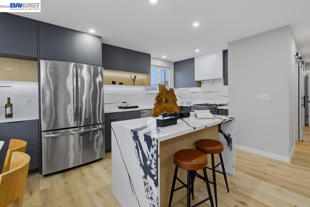 Detail Gallery Image 11 of 60 For 168 Belcrest Ave, Daly City,  CA 94015 - 3 Beds | 3 Baths