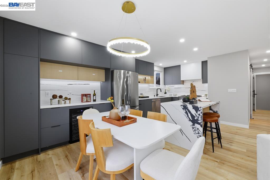 Detail Gallery Image 14 of 60 For 168 Belcrest Ave, Daly City,  CA 94015 - 3 Beds | 3 Baths