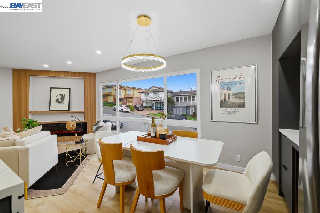 Detail Gallery Image 17 of 60 For 168 Belcrest Ave, Daly City,  CA 94015 - 3 Beds | 3 Baths