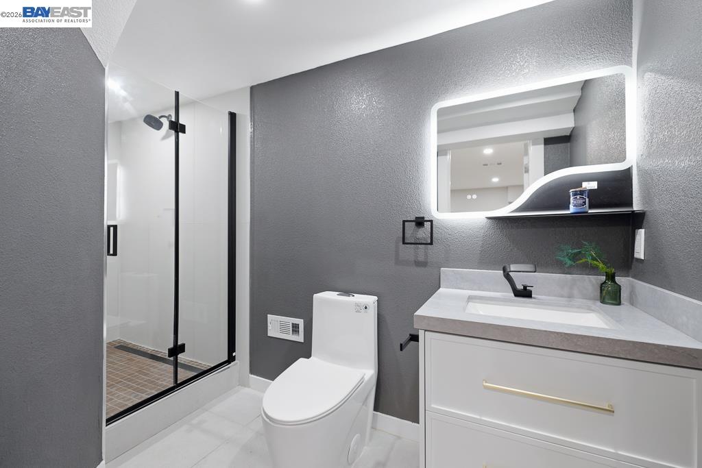 Detail Gallery Image 36 of 60 For 168 Belcrest Ave, Daly City,  CA 94015 - 3 Beds | 3 Baths