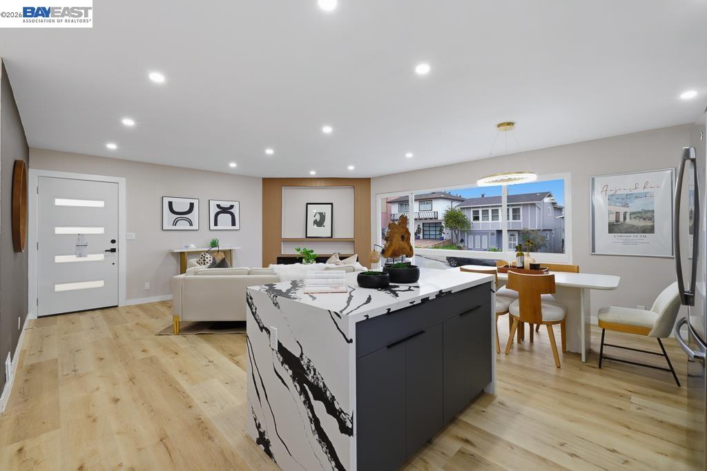 Detail Gallery Image 7 of 60 For 168 Belcrest Ave, Daly City,  CA 94015 - 3 Beds | 3 Baths