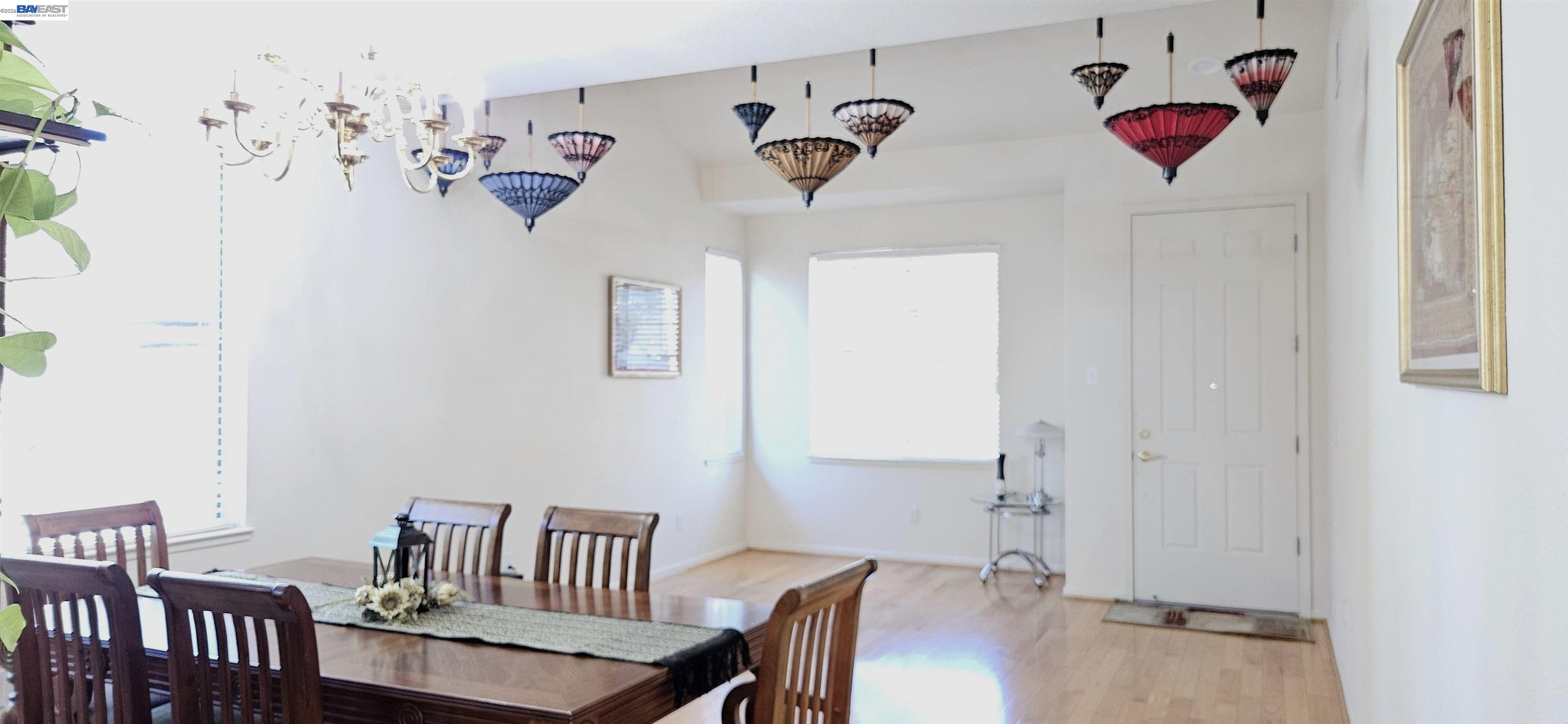 Detail Gallery Image 3 of 30 For 37303 Lantana Cmn, Fremont,  CA 94536 - 4 Beds | 2/1 Baths