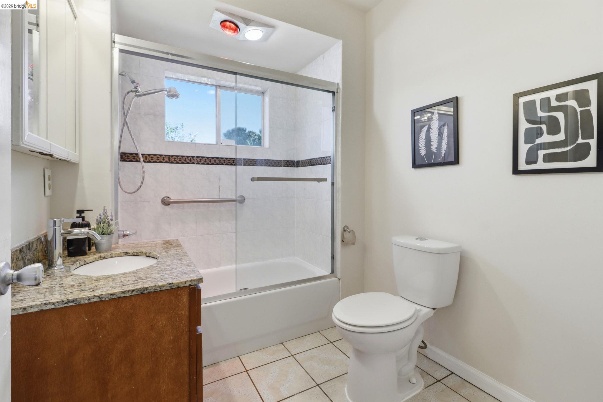 Detail Gallery Image 14 of 22 For 3114 Suter St, Oakland,  CA 94602 - 3 Beds | 2 Baths