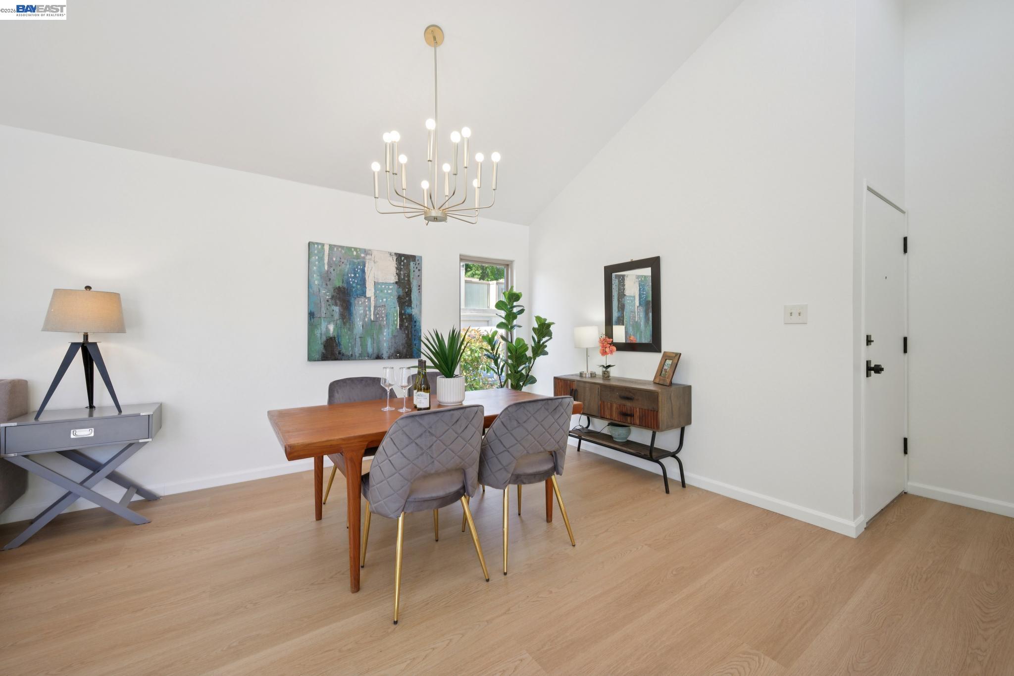 Photo #5: 41128587 Listing: Photo #5