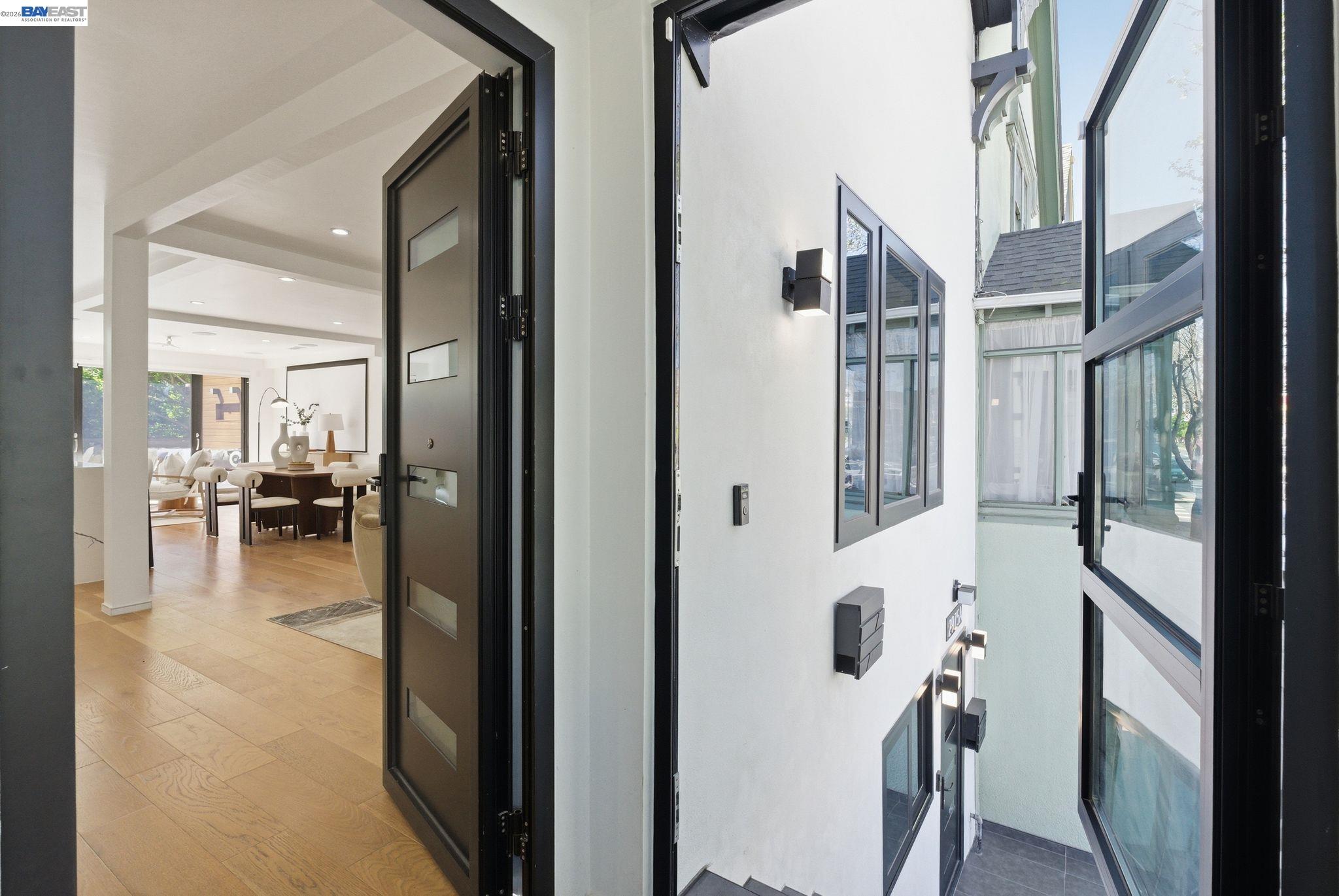 Detail Gallery Image 26 of 59 For 2975 Cesar Chavez St, San Francisco,  CA 94110 - 5 Beds | 4 Baths