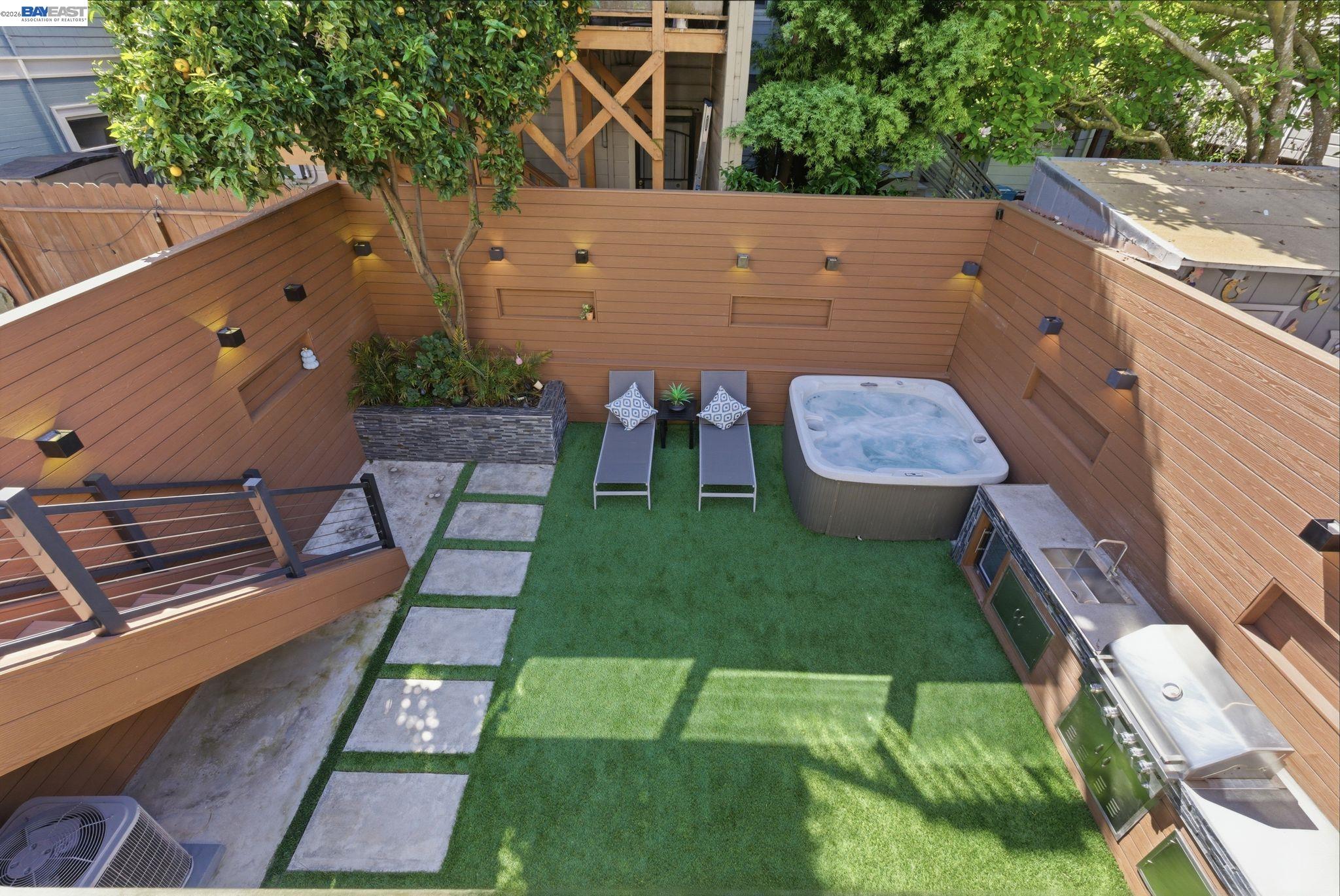 Detail Gallery Image 50 of 59 For 2975 Cesar Chavez St, San Francisco,  CA 94110 - 5 Beds | 4 Baths