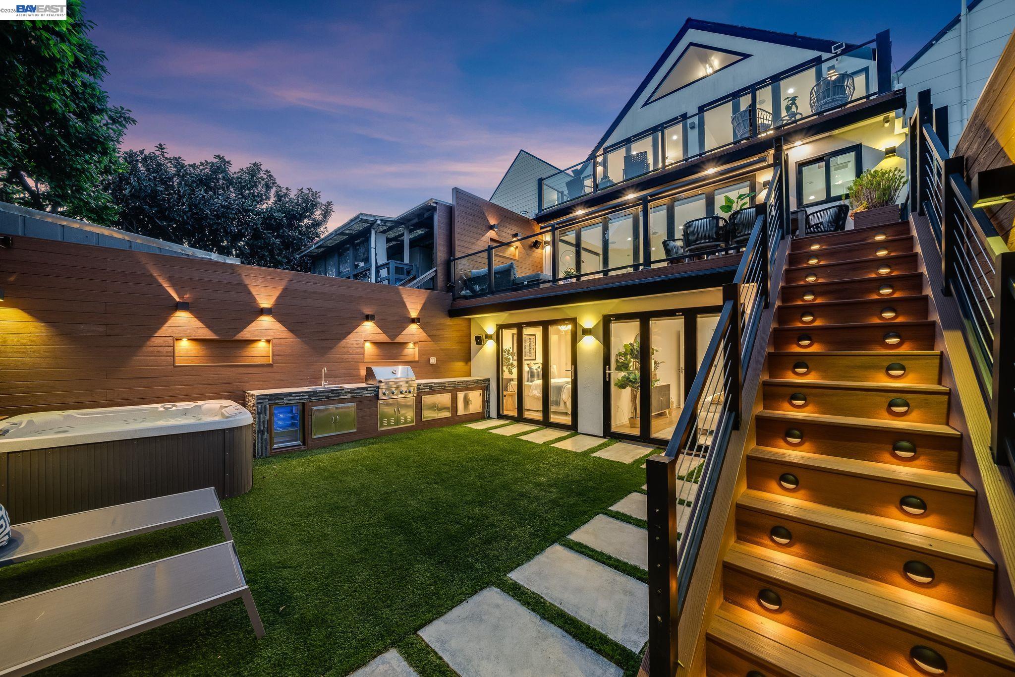 Detail Gallery Image 52 of 59 For 2975 Cesar Chavez St, San Francisco,  CA 94110 - 5 Beds | 4 Baths