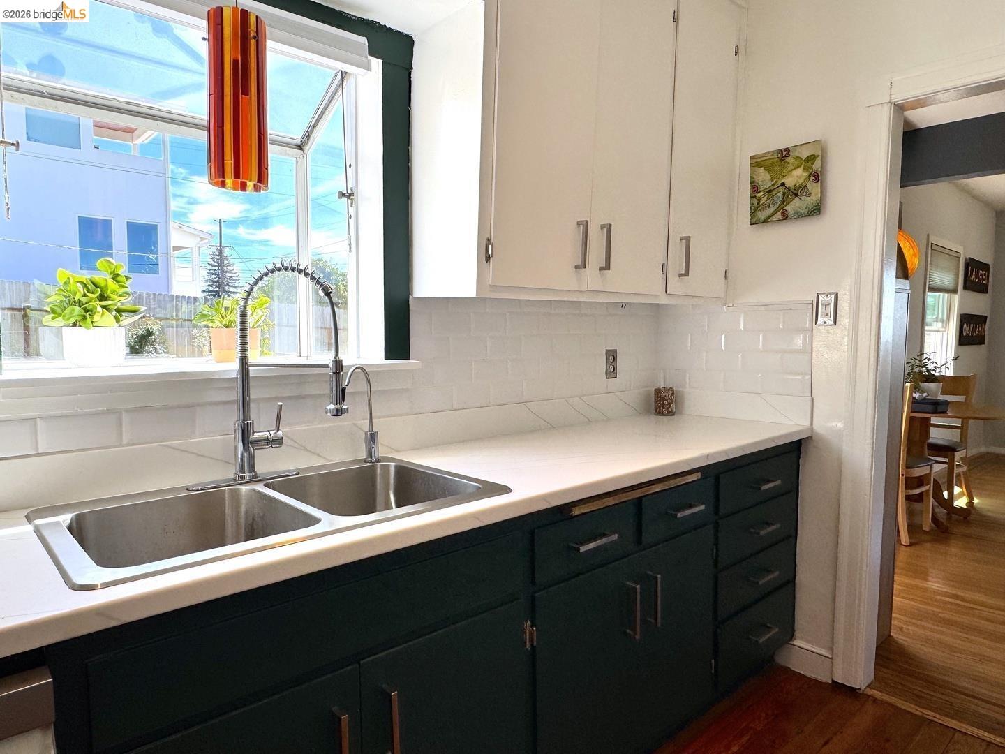 Detail Gallery Image 11 of 16 For 4324 Pampas Ave, Oakland,  CA 94619 - 3 Beds | 2 Baths