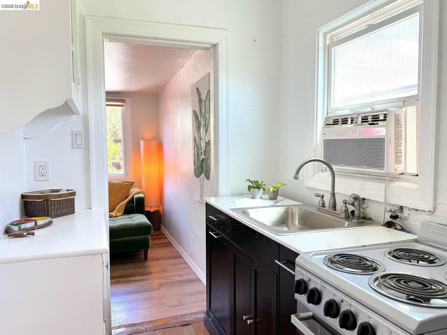 Detail Gallery Image 15 of 16 For 4324 Pampas Ave, Oakland,  CA 94619 - 3 Beds | 2 Baths