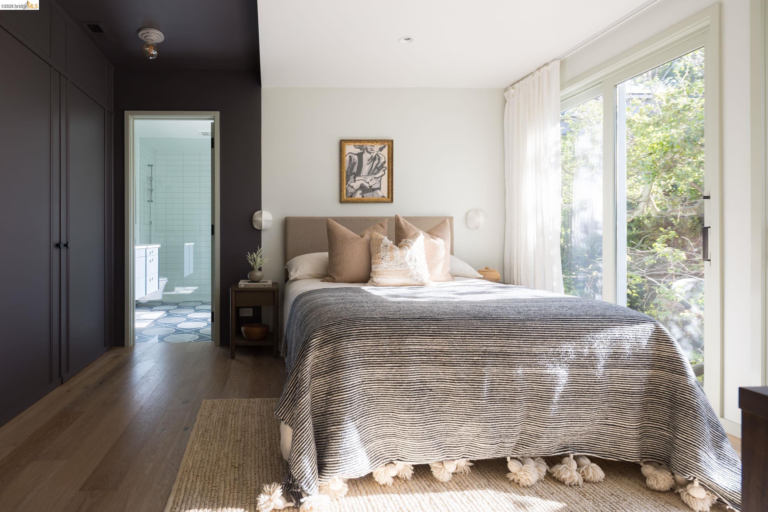 Detail Gallery Image 17 of 37 For 943 Glendome Circle, Oakland,  CA 94602 - 3 Beds | 3 Baths