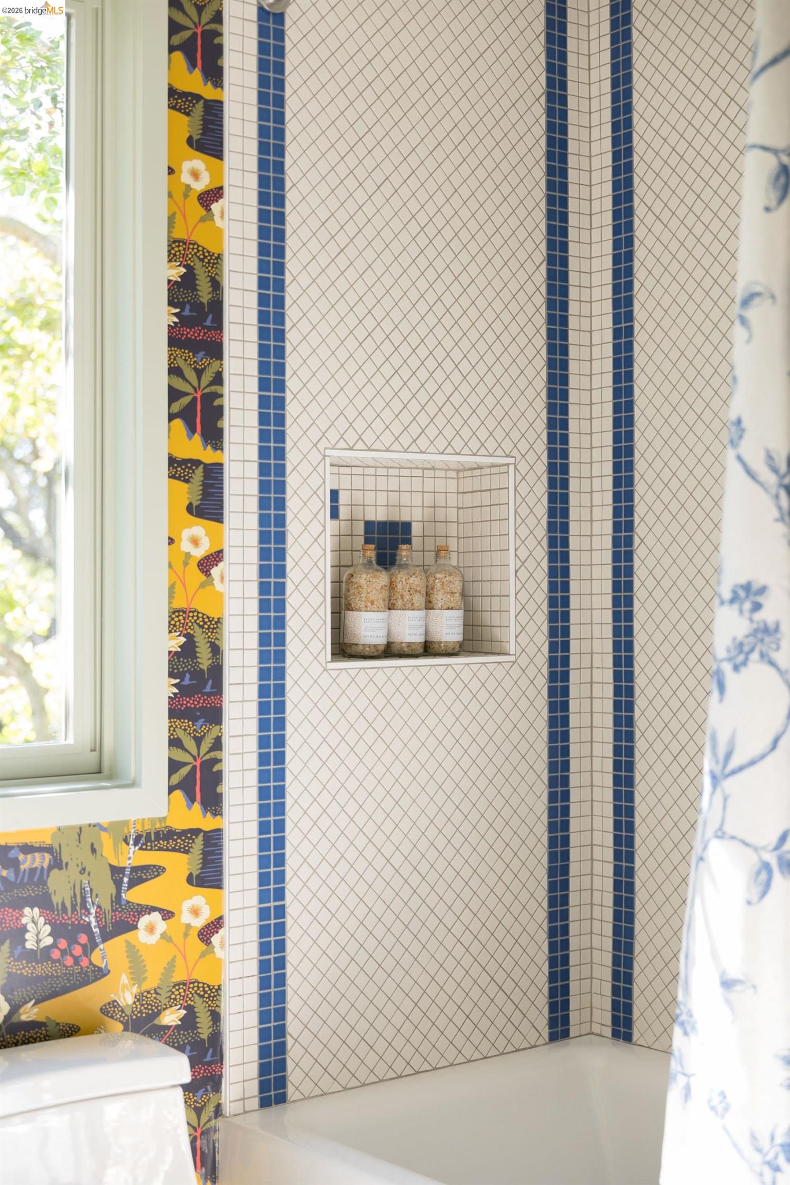 Detail Gallery Image 28 of 40 For 943 Glendome Circle, Oakland,  CA 94602 - 3 Beds | 3 Baths