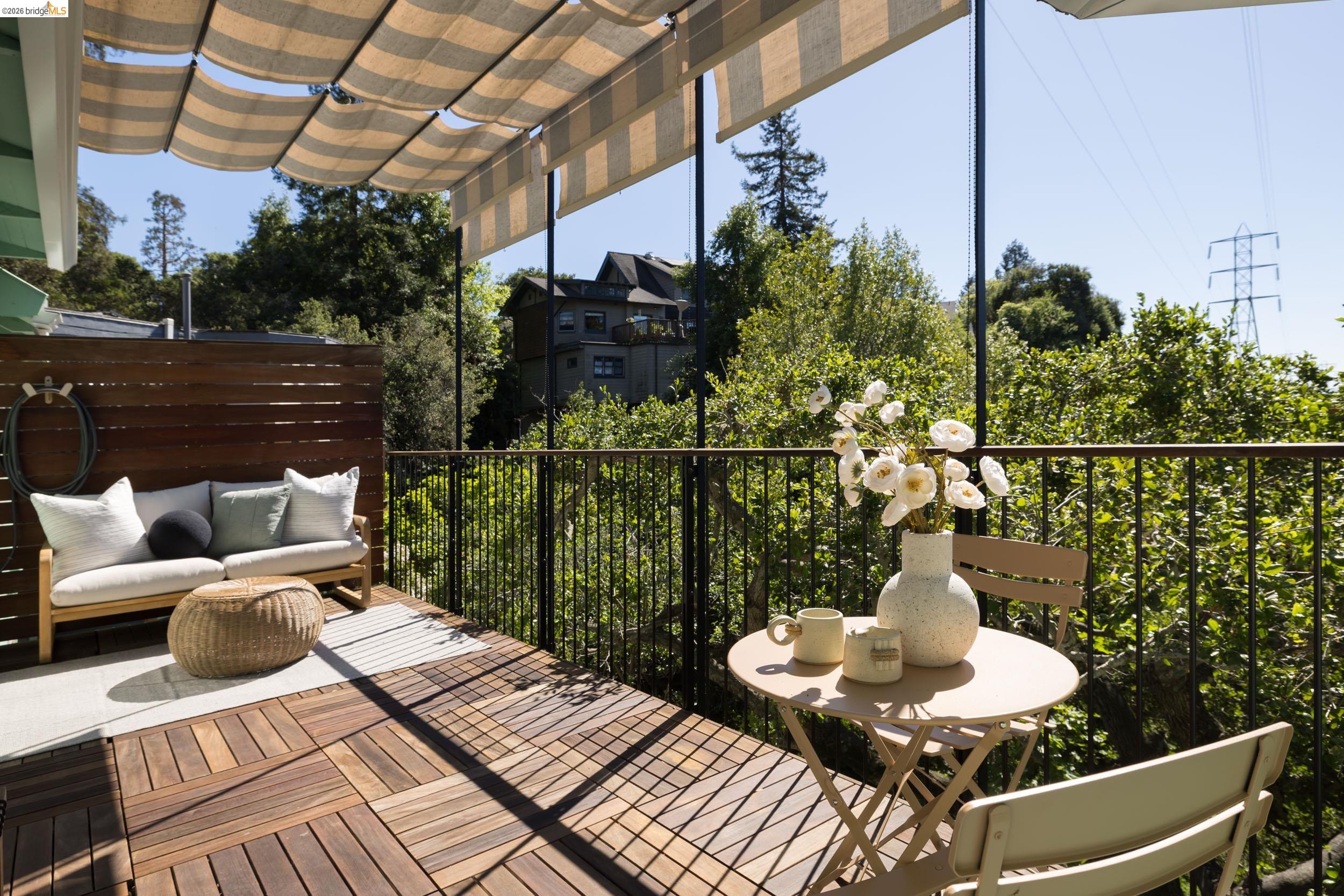 Detail Gallery Image 32 of 40 For 943 Glendome Circle, Oakland,  CA 94602 - 3 Beds | 3 Baths