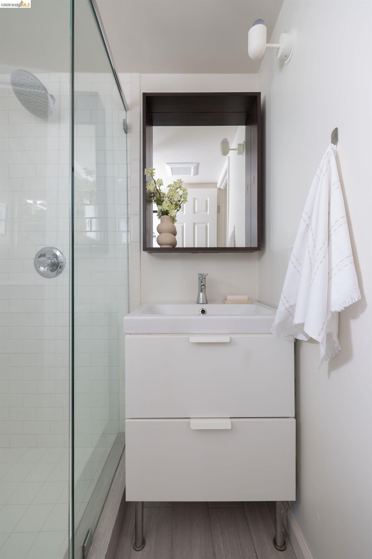 Detail Gallery Image 36 of 37 For 943 Glendome Circle, Oakland,  CA 94602 - 3 Beds | 3 Baths