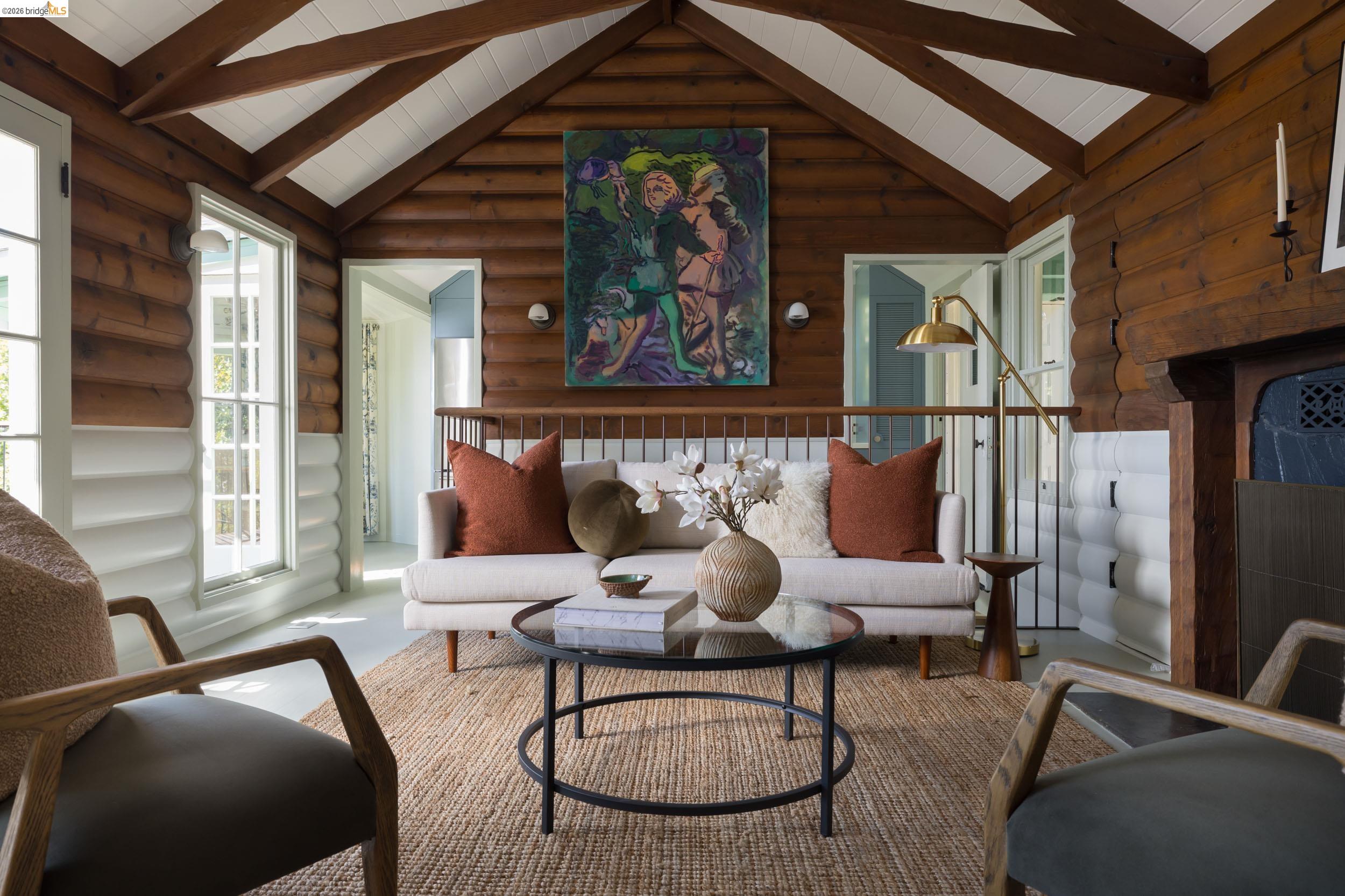 Detail Gallery Image 5 of 37 For 943 Glendome Circle, Oakland,  CA 94602 - 3 Beds | 3 Baths