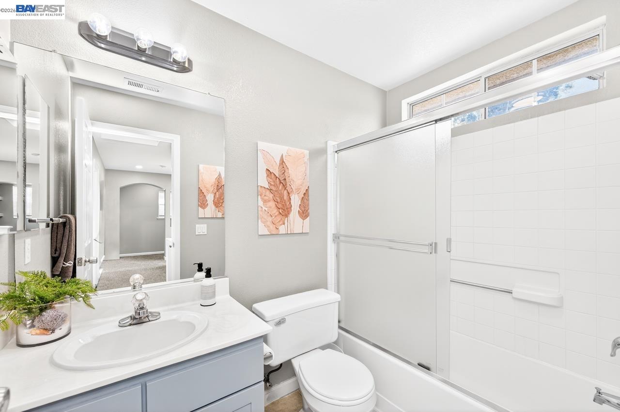 Detail Gallery Image 17 of 33 For 1557 Hermocilla Way, San Jose,  CA 95116 - 3 Beds | 2/1 Baths