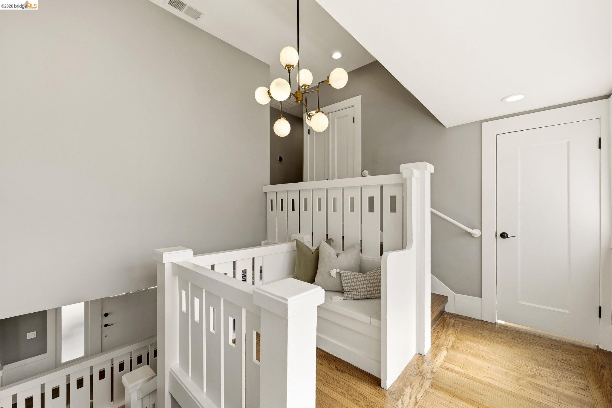 Detail Gallery Image 27 of 47 For 405 Van Buren Ave., Oakland,  CA 94610 - 3 Beds | 2/1 Baths