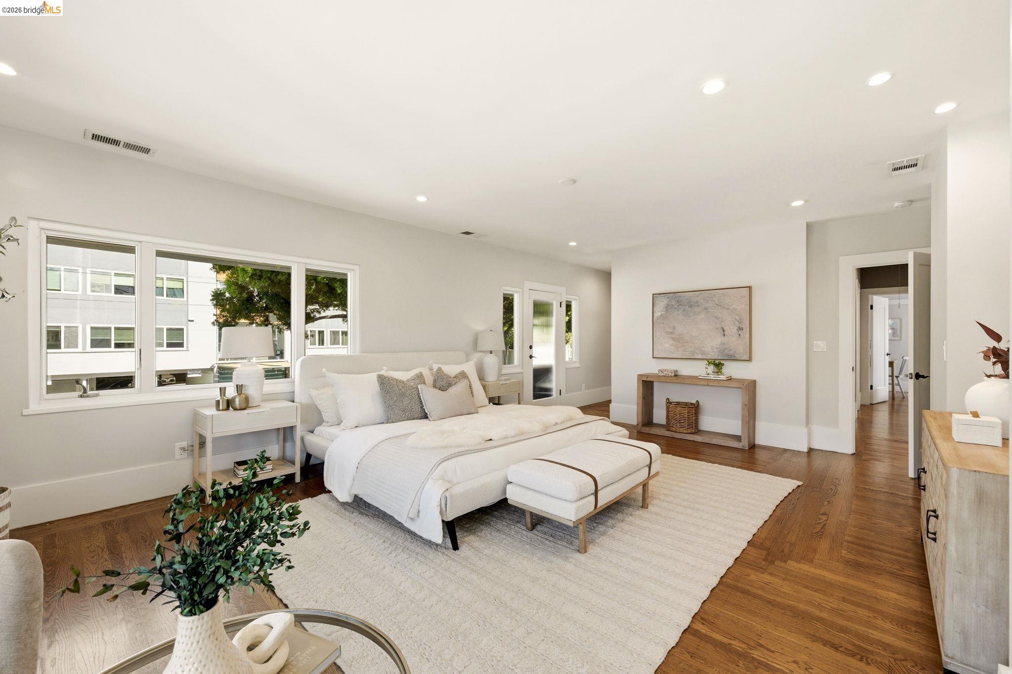 Detail Gallery Image 31 of 47 For 405 Van Buren Ave., Oakland,  CA 94610 - 3 Beds | 2/1 Baths