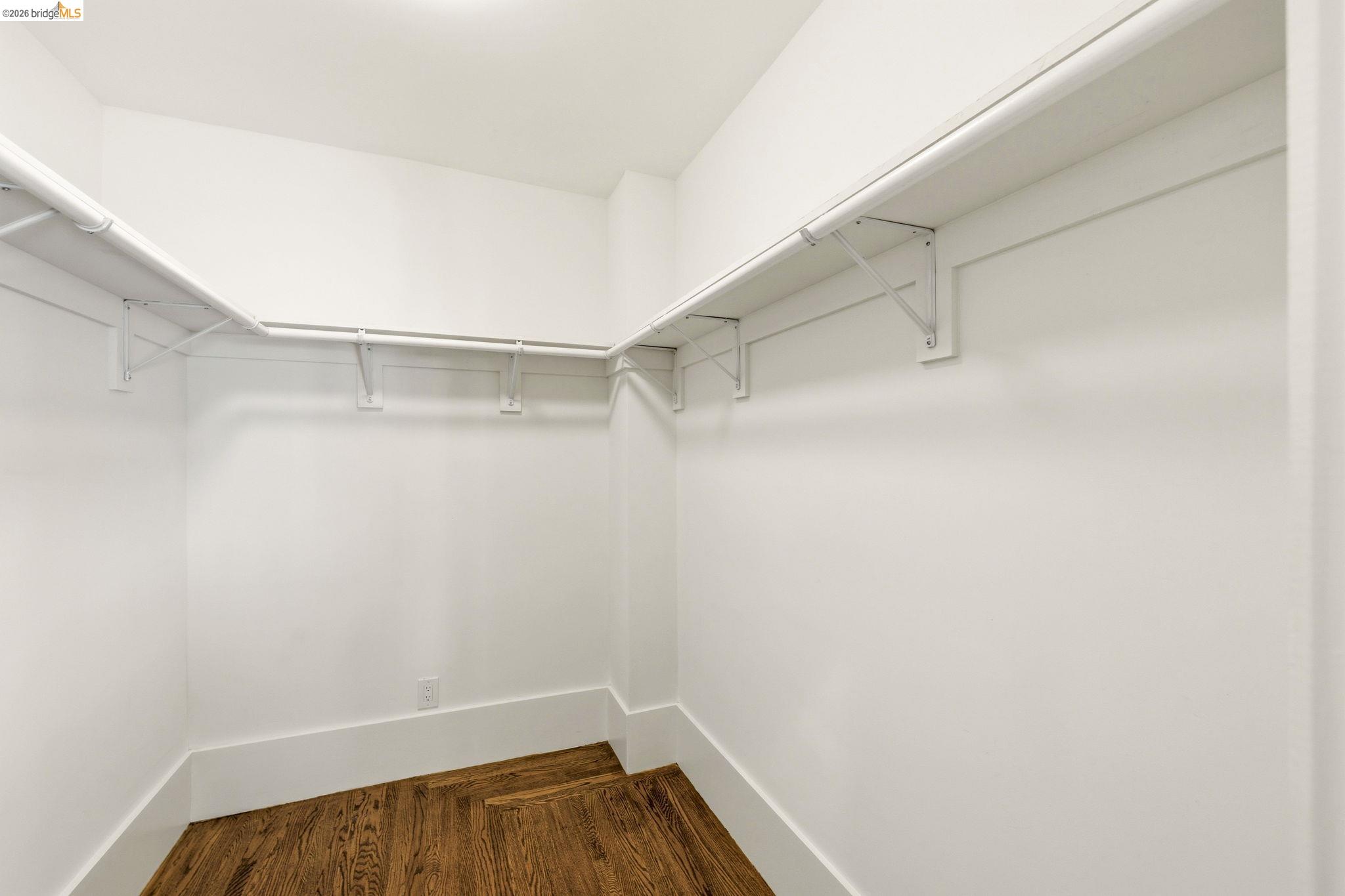Detail Gallery Image 34 of 47 For 405 Van Buren Ave., Oakland,  CA 94610 - 3 Beds | 2/1 Baths