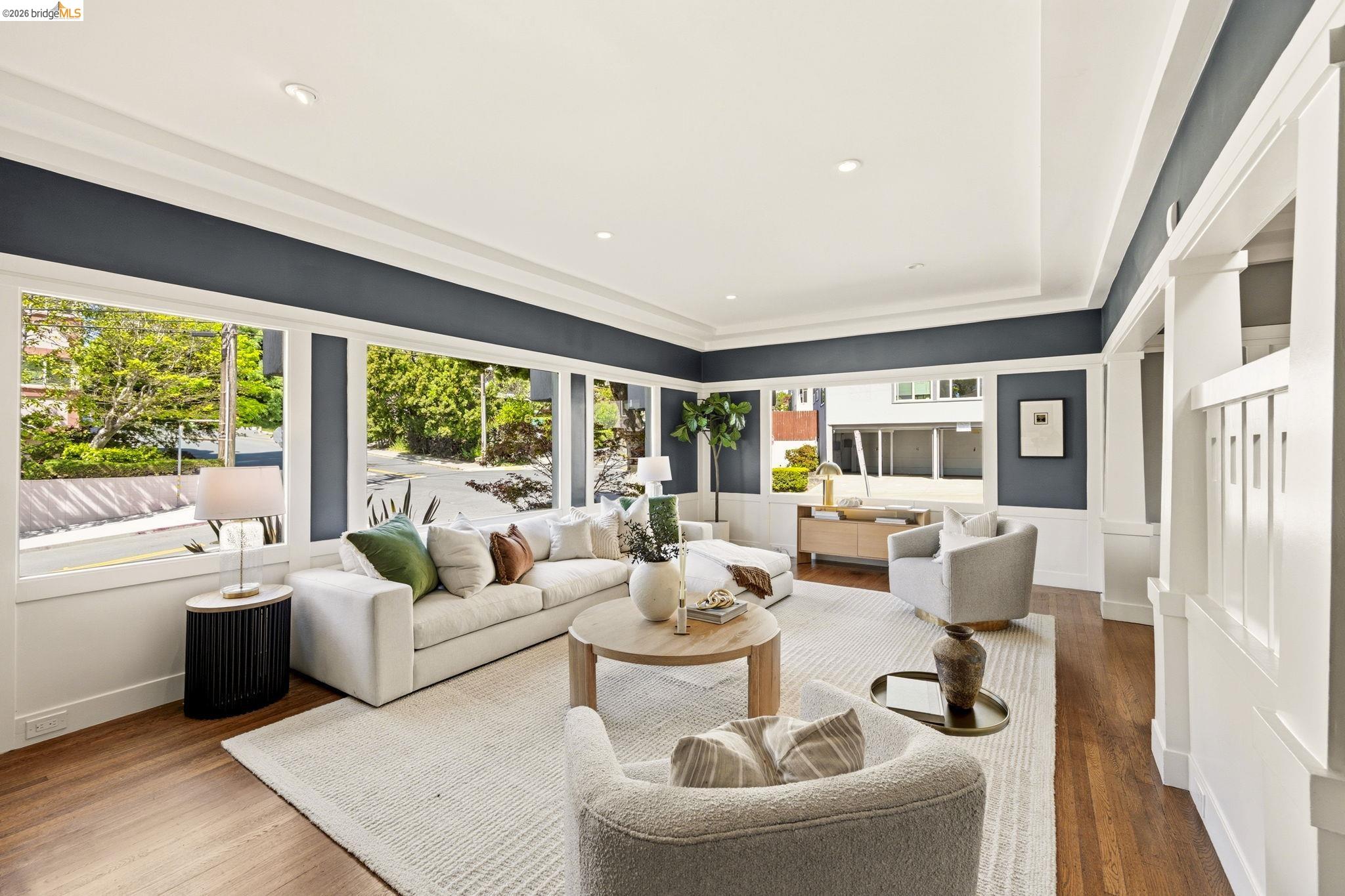 Detail Gallery Image 8 of 47 For 405 Van Buren Ave., Oakland,  CA 94610 - 3 Beds | 2/1 Baths