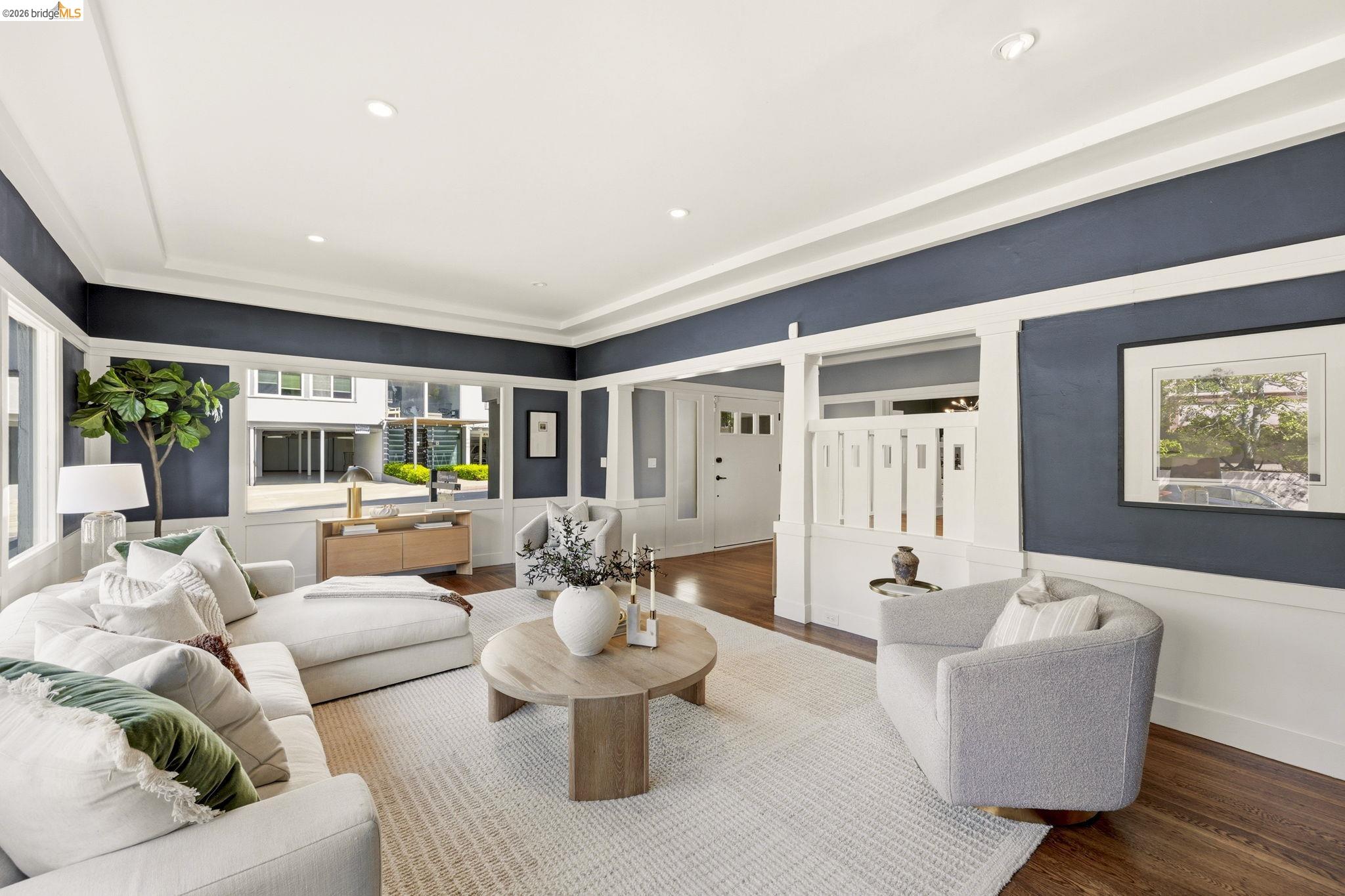 Detail Gallery Image 9 of 47 For 405 Van Buren Ave., Oakland,  CA 94610 - 3 Beds | 2/1 Baths