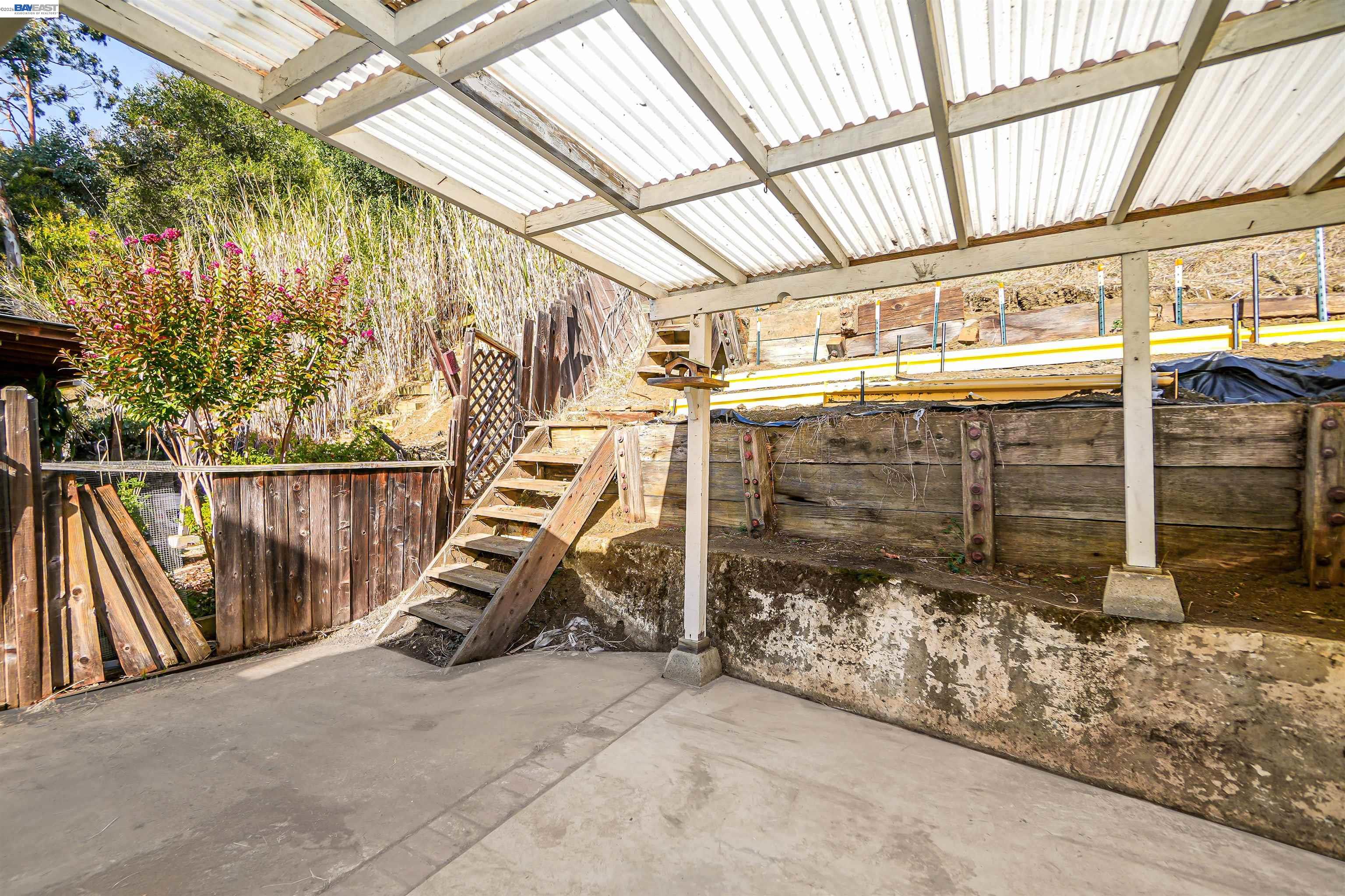 Detail Gallery Image 31 of 41 For 18662 Stanton Ave, Castro Valley,  CA 94546 - 3 Beds | 1 Baths