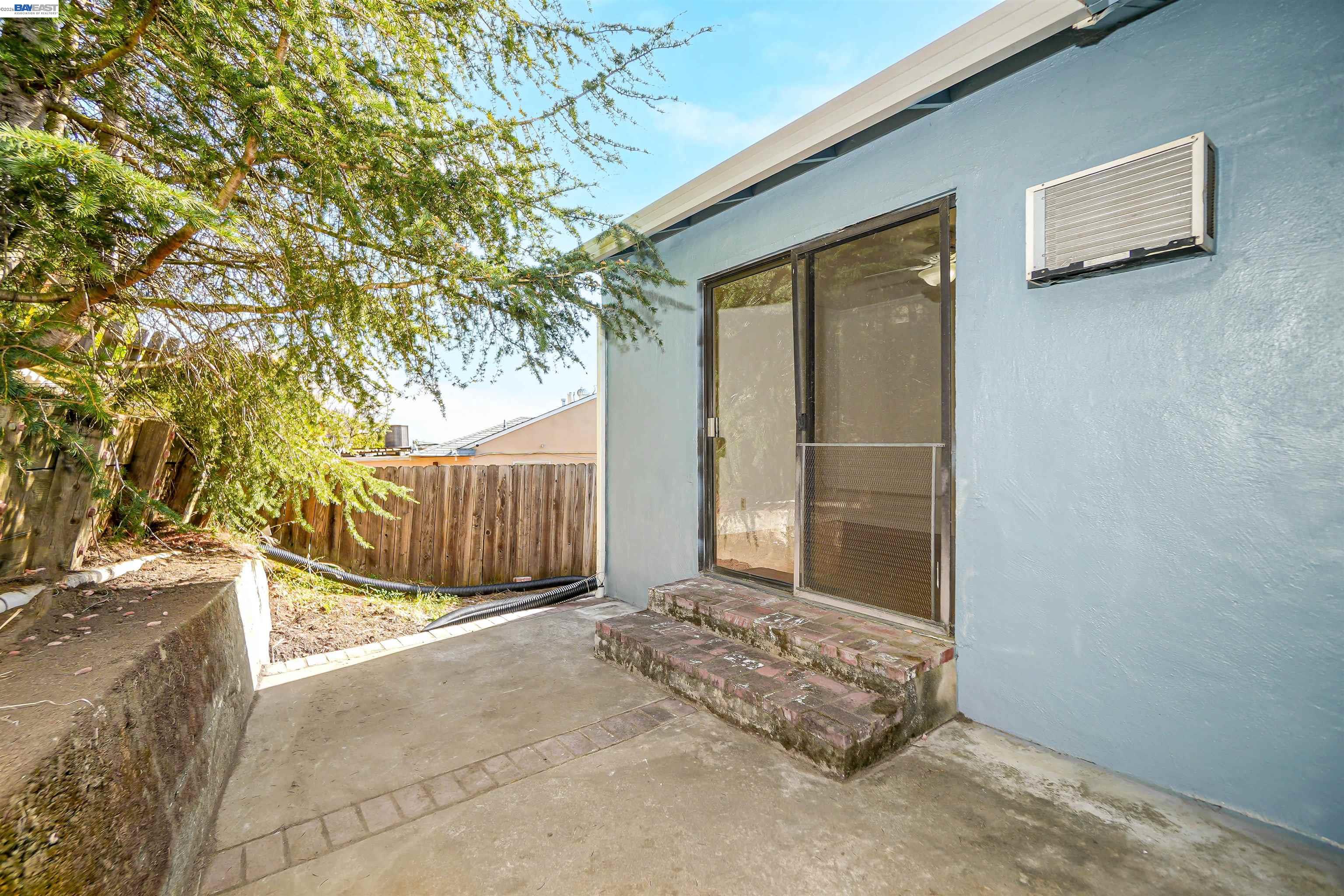 Detail Gallery Image 33 of 41 For 18662 Stanton Ave, Castro Valley,  CA 94546 - 3 Beds | 1 Baths