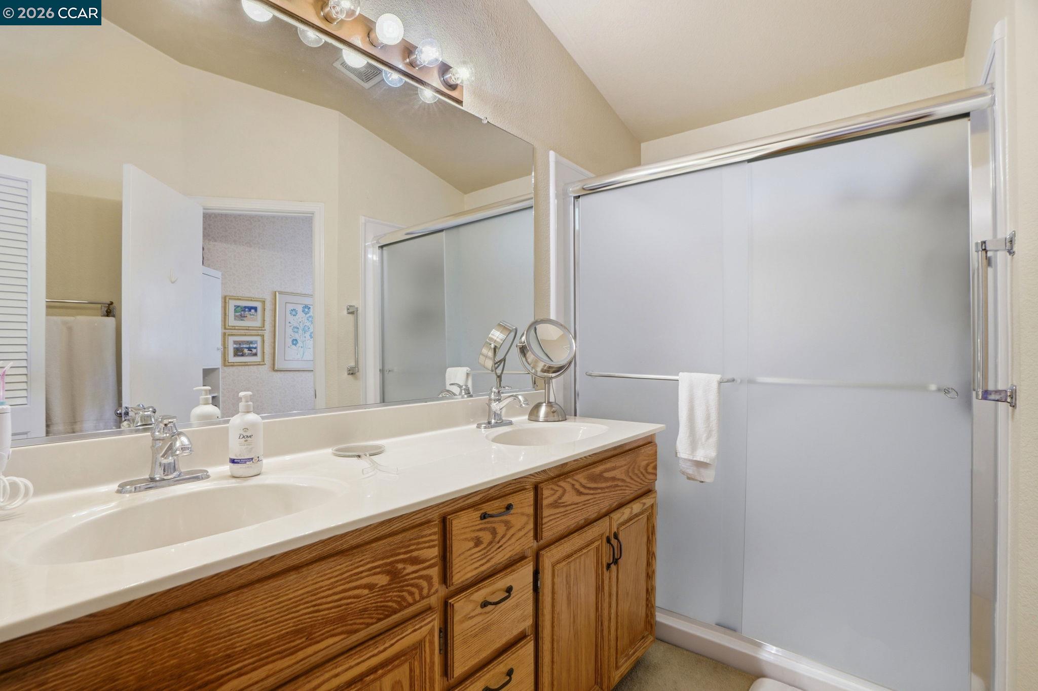 Detail Gallery Image 25 of 32 For 124 Greenmeadow Cir, Pittsburg,  CA 94565 - 3 Beds | 2 Baths