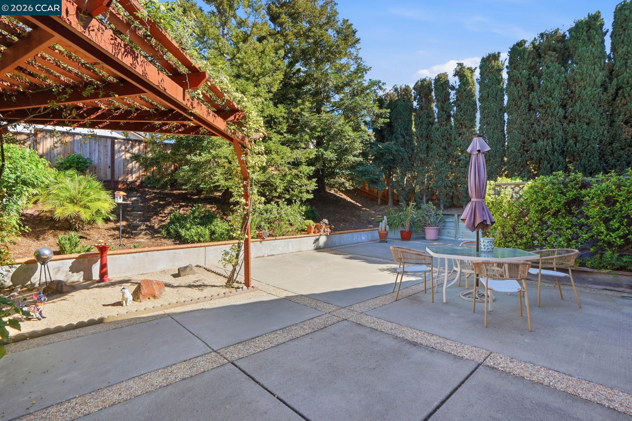 Detail Gallery Image 28 of 32 For 124 Greenmeadow Cir, Pittsburg,  CA 94565 - 3 Beds | 2 Baths