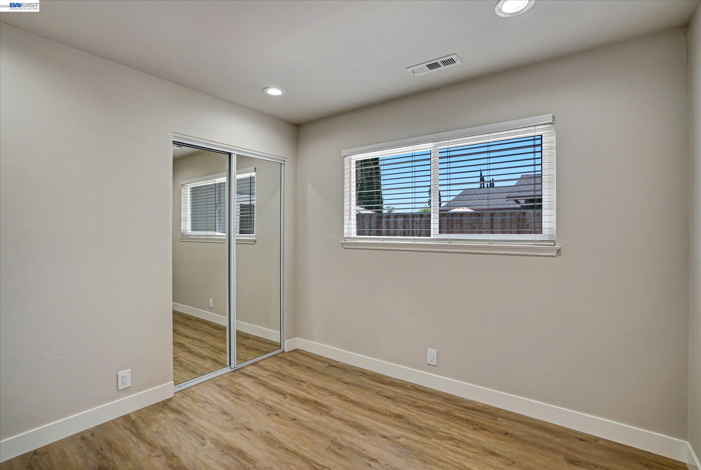 Detail Gallery Image 15 of 39 For 820 Arbor Ct, Livermore,  CA 94550 - 3 Beds | 2 Baths