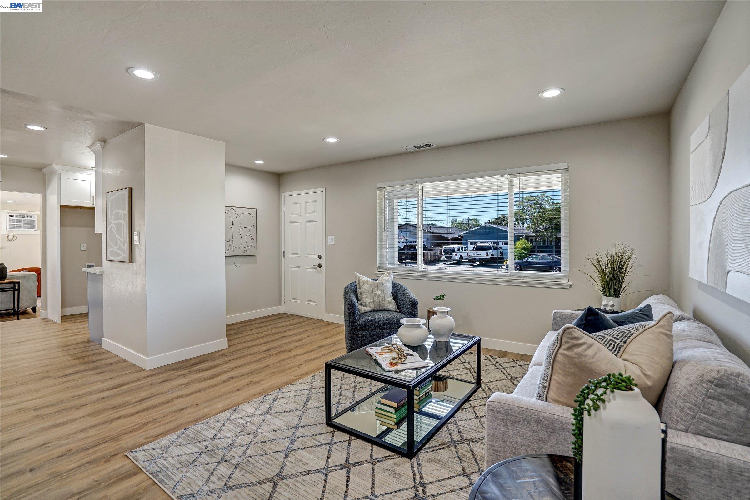 Detail Gallery Image 3 of 39 For 820 Arbor Ct, Livermore,  CA 94550 - 3 Beds | 2 Baths