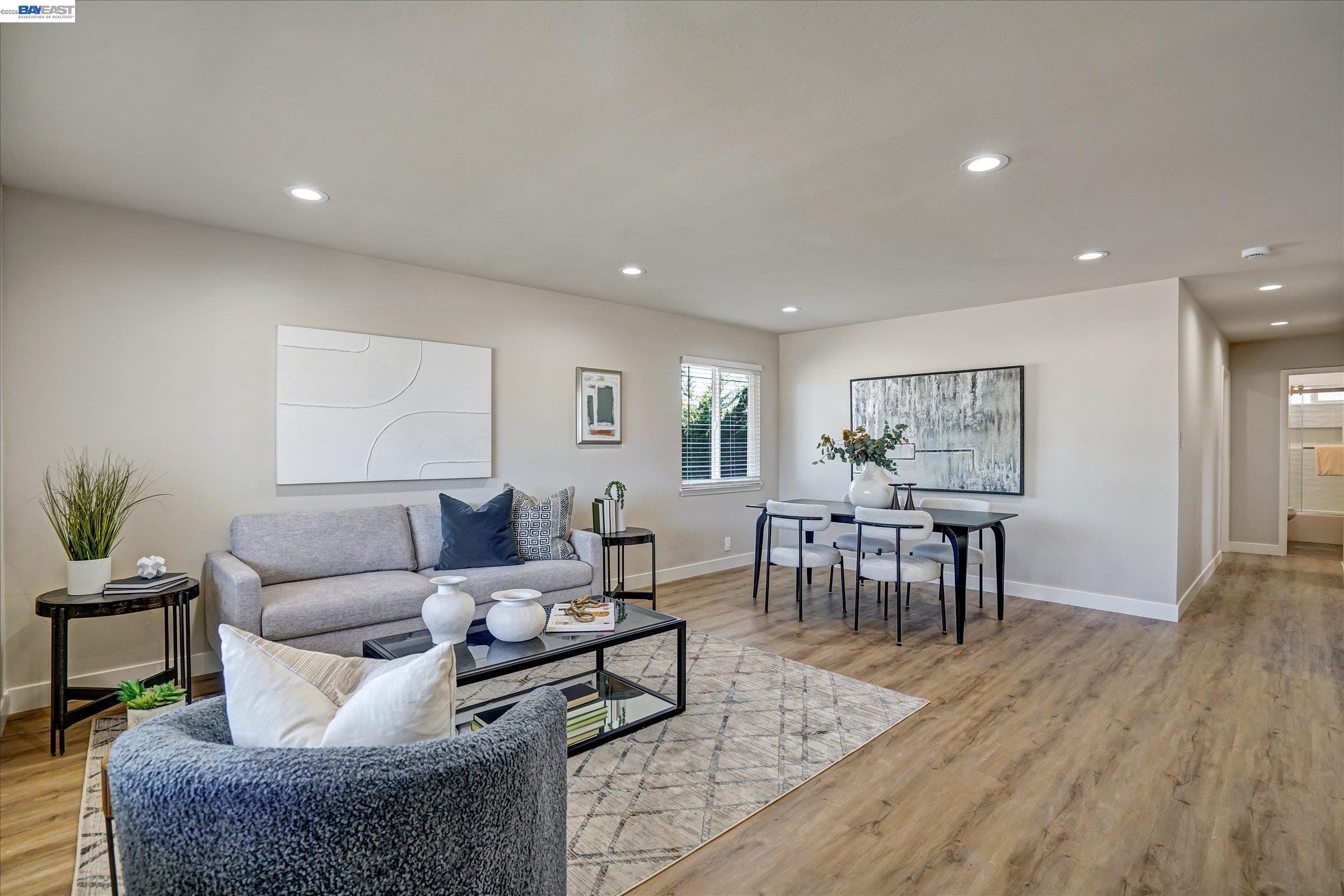 Detail Gallery Image 4 of 39 For 820 Arbor Ct, Livermore,  CA 94550 - 3 Beds | 2 Baths