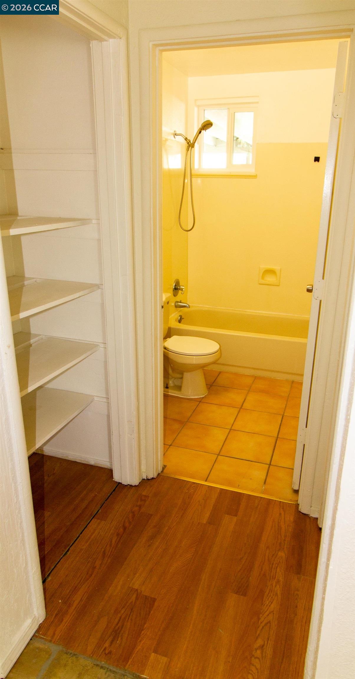 Detail Gallery Image 18 of 28 For 2929 Alta Mira Dr, Richmond,  CA 94806 - 4 Beds | 2 Baths