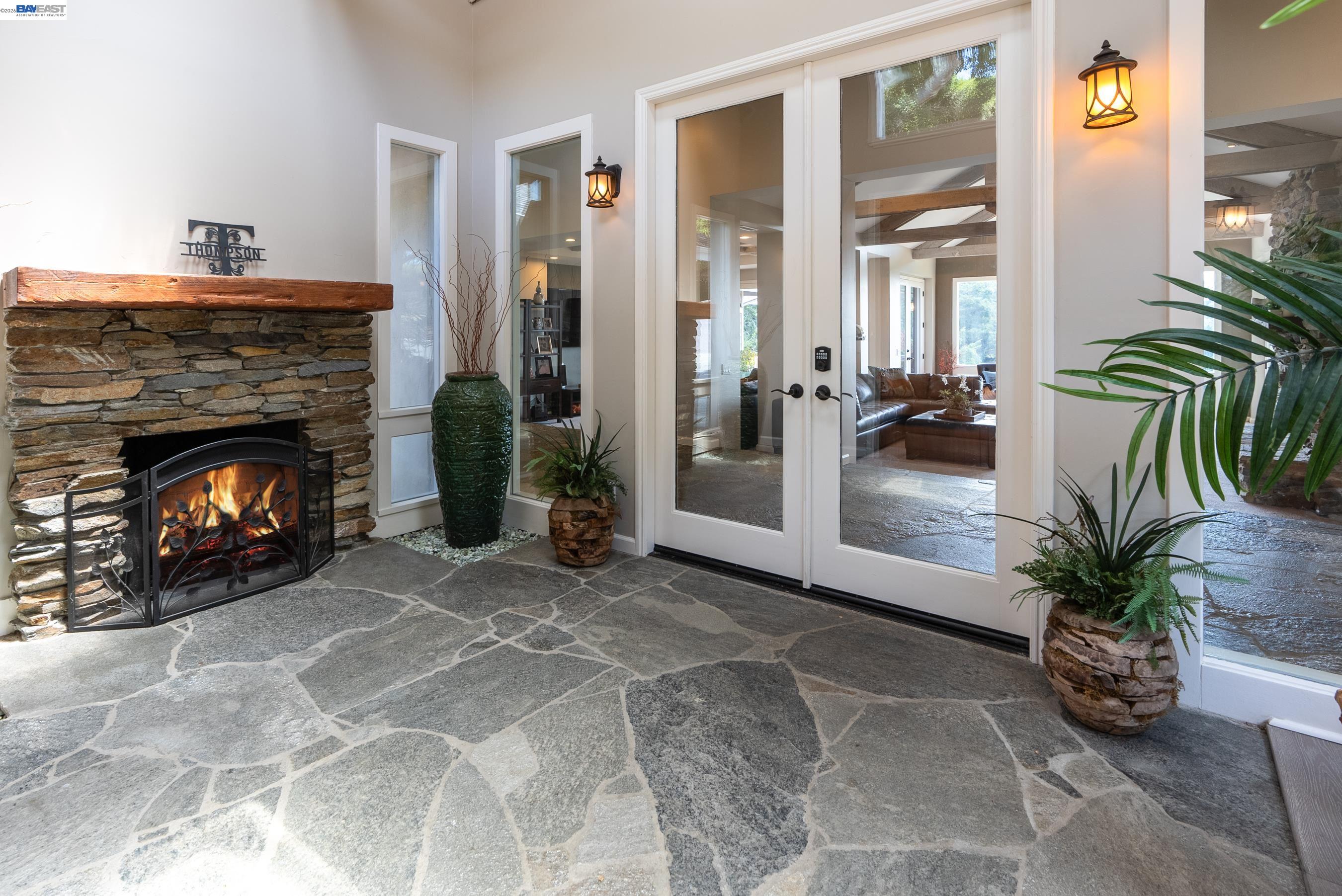 Detail Gallery Image 11 of 60 For 905 Moon Valley Ranch Rd, Watsonville,  CA 95076 - 5 Beds | 4/1 Baths