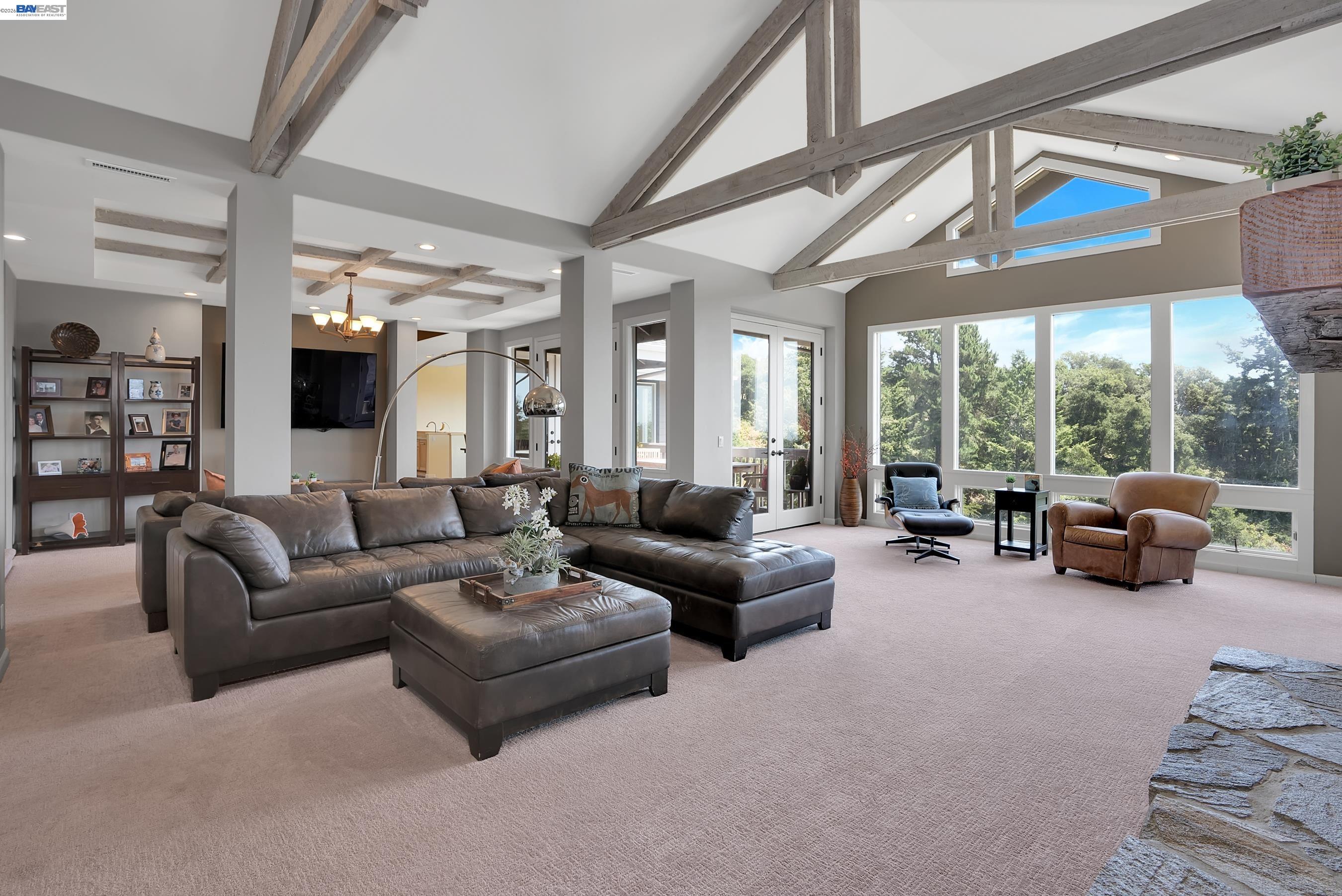 Detail Gallery Image 14 of 60 For 905 Moon Valley Ranch Rd, Watsonville,  CA 95076 - 5 Beds | 4/1 Baths