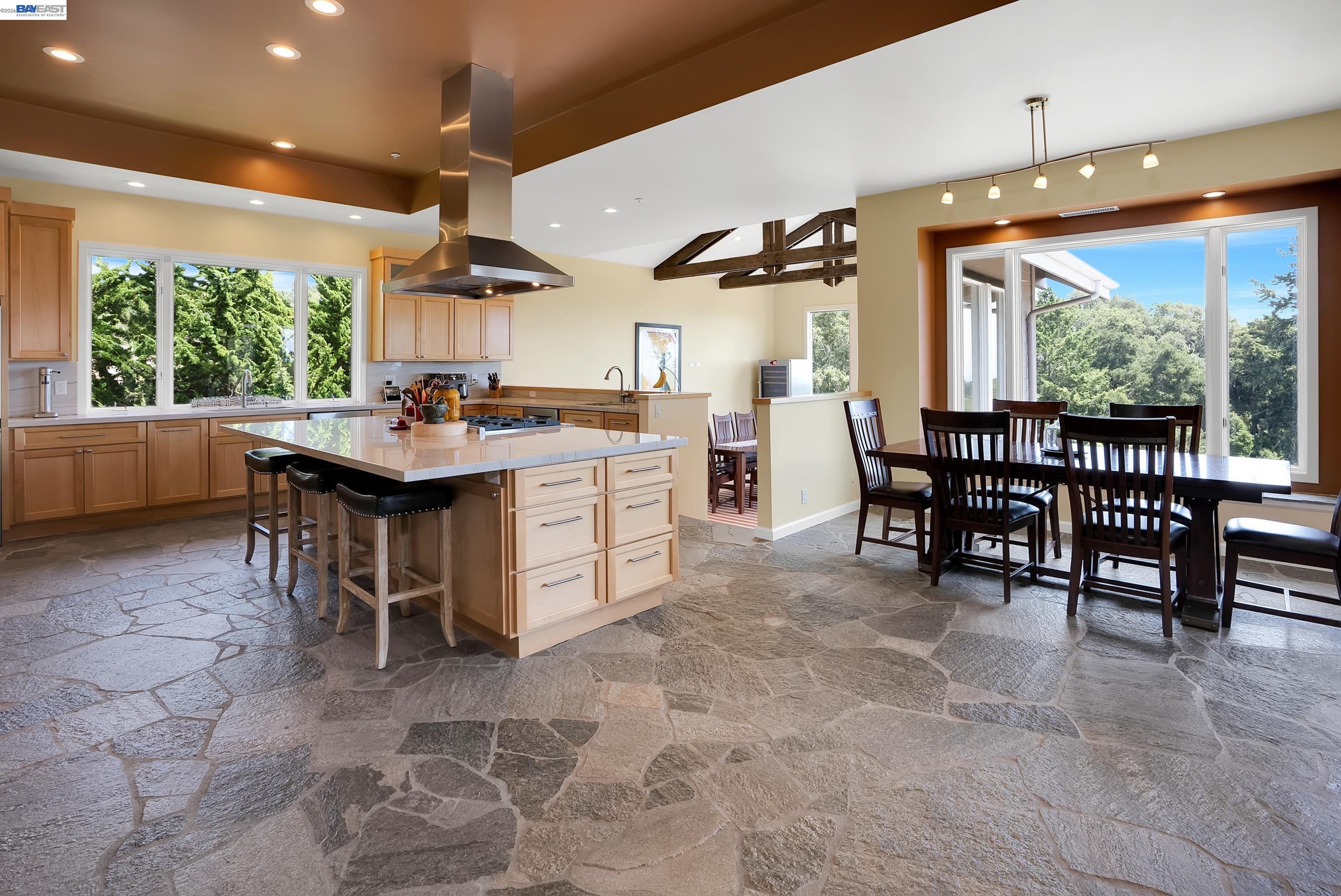 Detail Gallery Image 23 of 60 For 905 Moon Valley Ranch Rd, Watsonville,  CA 95076 - 5 Beds | 4/1 Baths