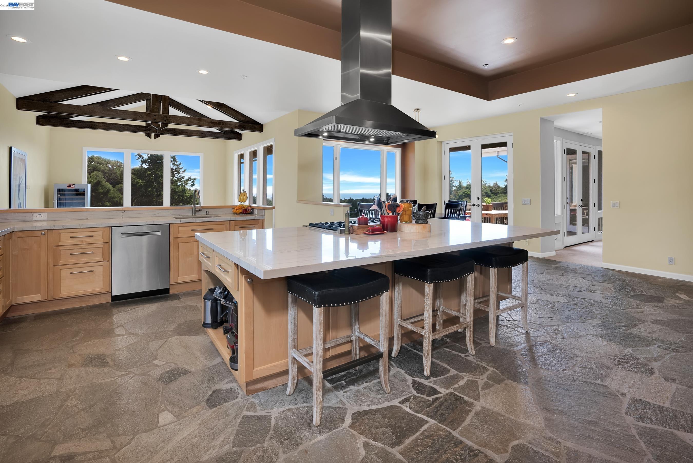 Detail Gallery Image 24 of 60 For 905 Moon Valley Ranch Rd, Watsonville,  CA 95076 - 5 Beds | 4/1 Baths