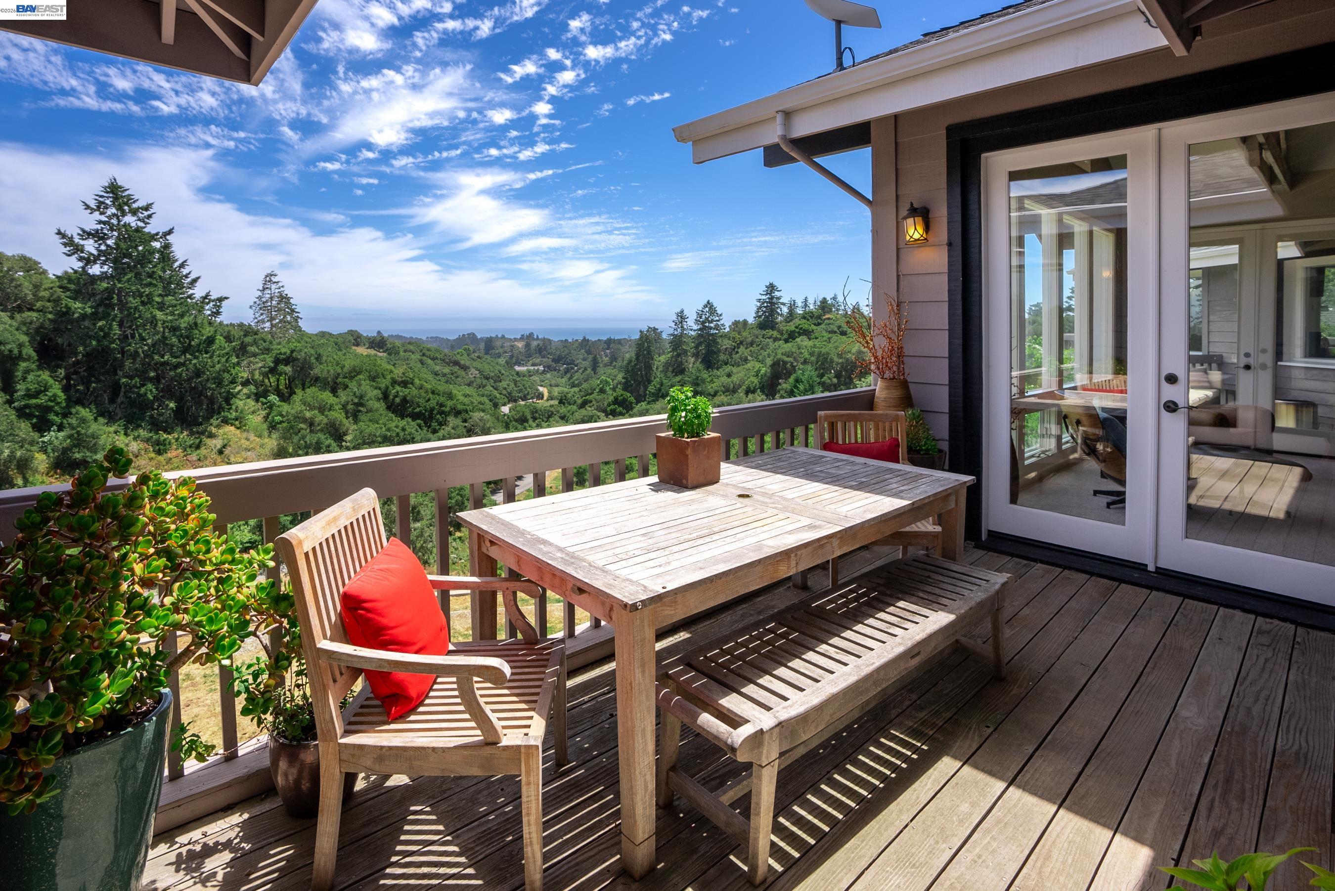 Detail Gallery Image 29 of 60 For 905 Moon Valley Ranch Rd, Watsonville,  CA 95076 - 5 Beds | 4/1 Baths