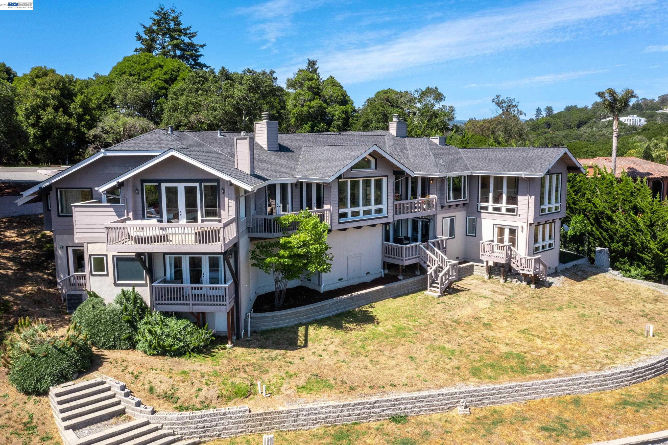 Detail Gallery Image 7 of 60 For 905 Moon Valley Ranch Rd, Watsonville,  CA 95076 - 5 Beds | 4/1 Baths