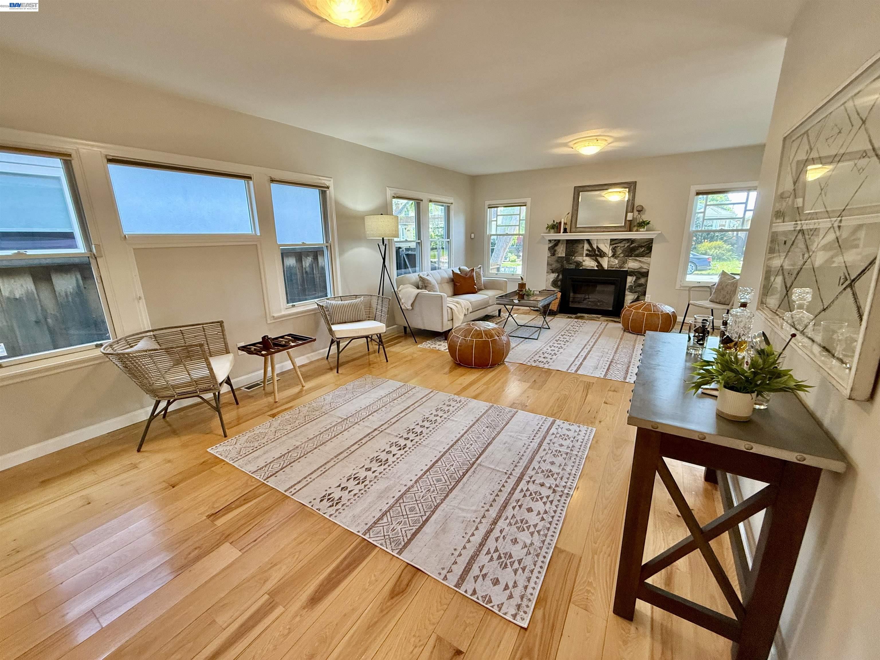 Detail Gallery Image 11 of 60 For 980 Victoria Ave, San Leandro,  CA 94577 - 4 Beds | 3 Baths