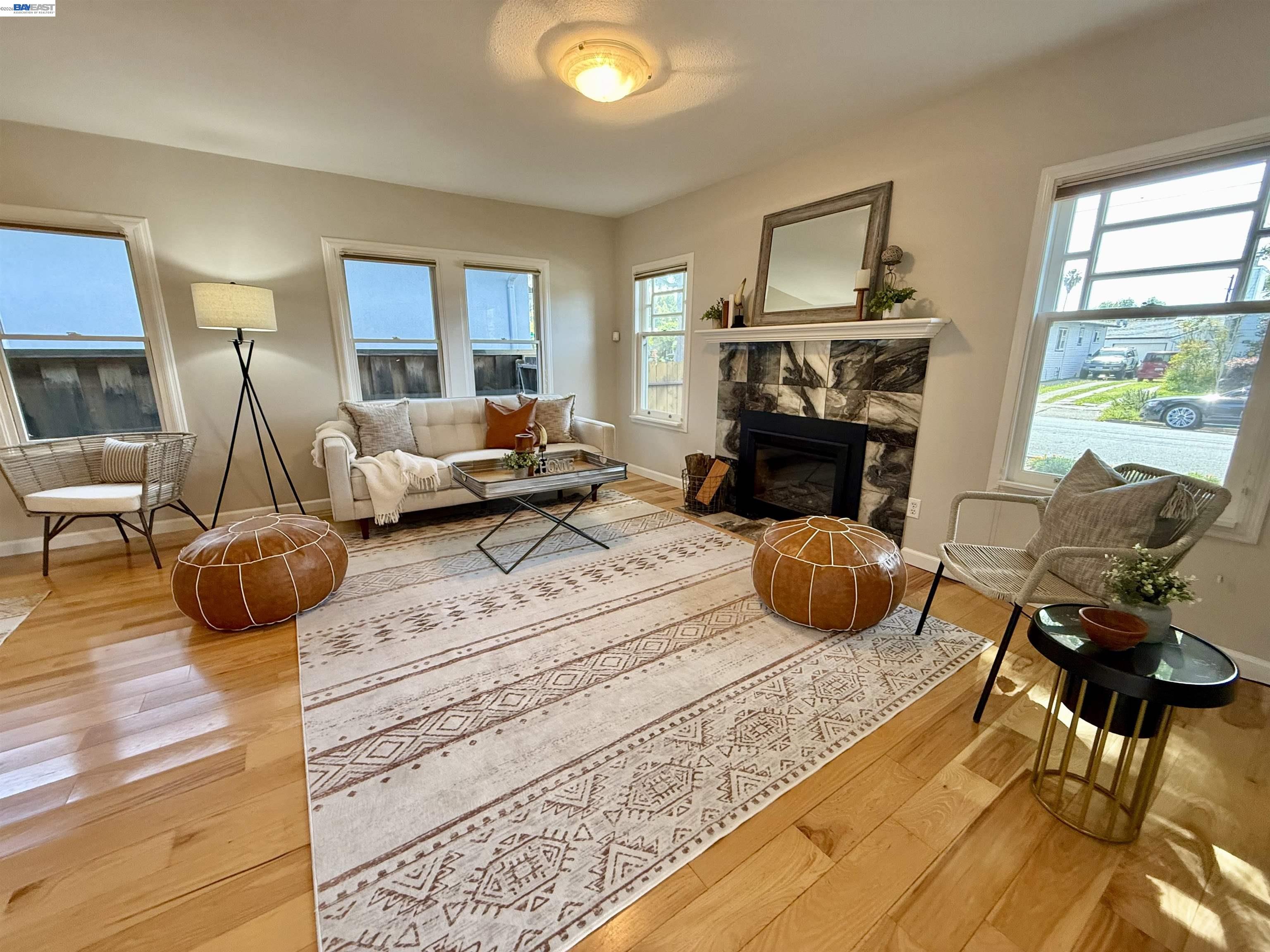 Detail Gallery Image 5 of 60 For 980 Victoria Ave, San Leandro,  CA 94577 - 4 Beds | 3 Baths