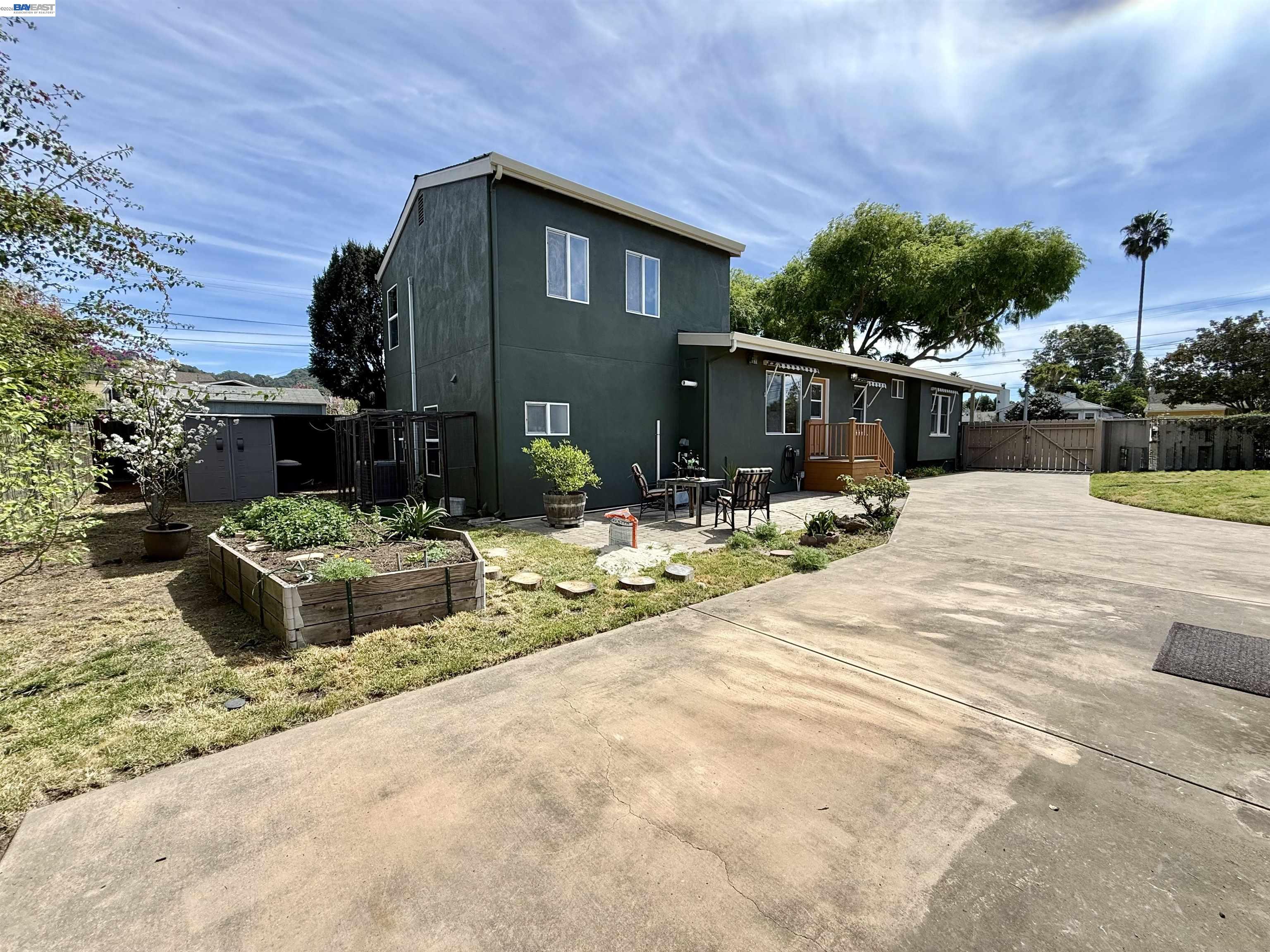 Detail Gallery Image 51 of 60 For 980 Victoria Ave, San Leandro,  CA 94577 - 4 Beds | 3 Baths