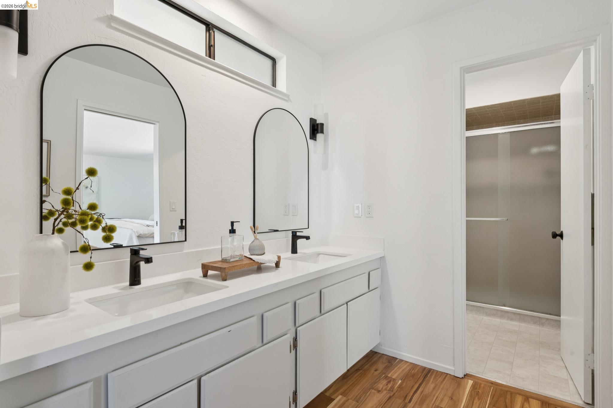 Detail Gallery Image 49 of 60 For 14300 Skyline Blvd, Oakland,  CA 94619 - 3 Beds | 2/1 Baths