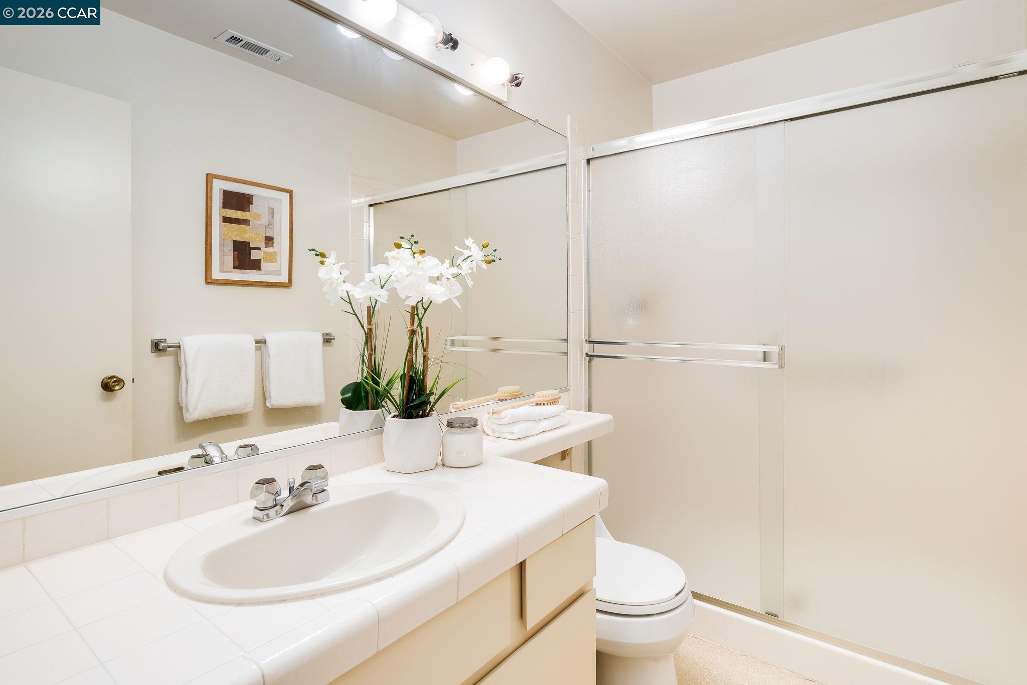 Photo #24: 41128603 Listing: Photo #24