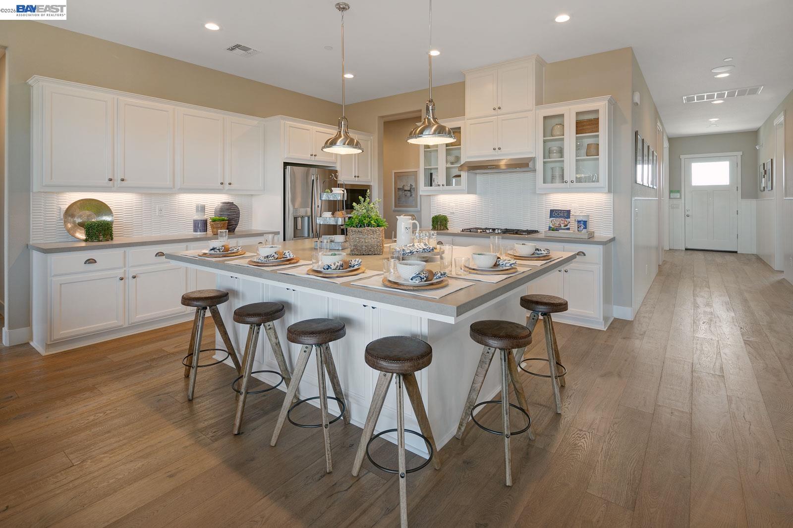 Detail Gallery Image 3 of 42 For 972 Conrad Street, Manteca,  CA 95336 - 2 Beds | 2/1 Baths